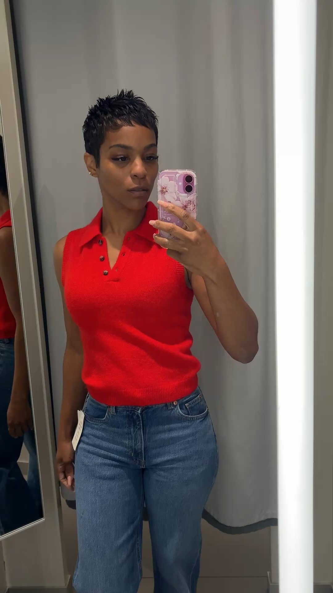 I love this outfit for dress down FRIDAYs at work 😍… compliments my new haircut 💇‍♀️ 