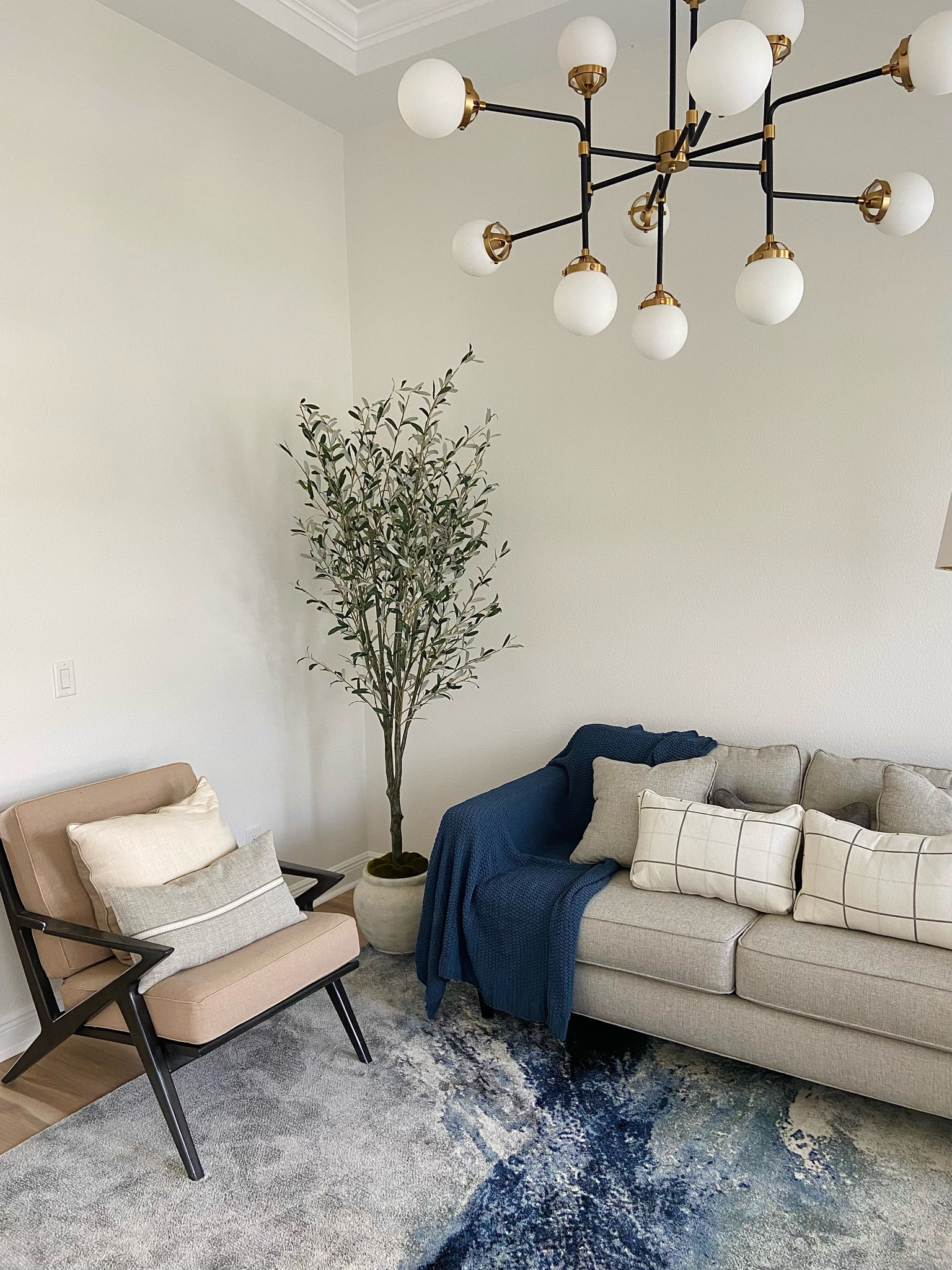 Bright and warm sitting room, the ideal space to curl up with a book. #sittingroom #interiordesign #transitionalhome #targethome #wayfairfinds 

#LTKunder100 #LTKhome #LTKunder50