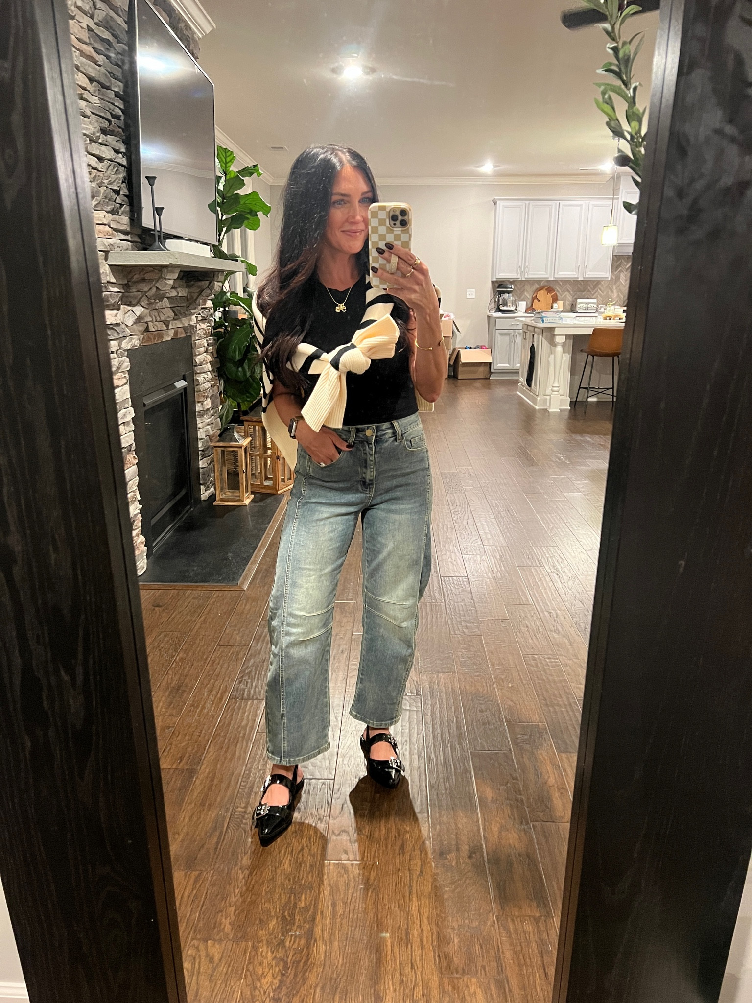 OOTN for post bedtime hangs with friends 👯