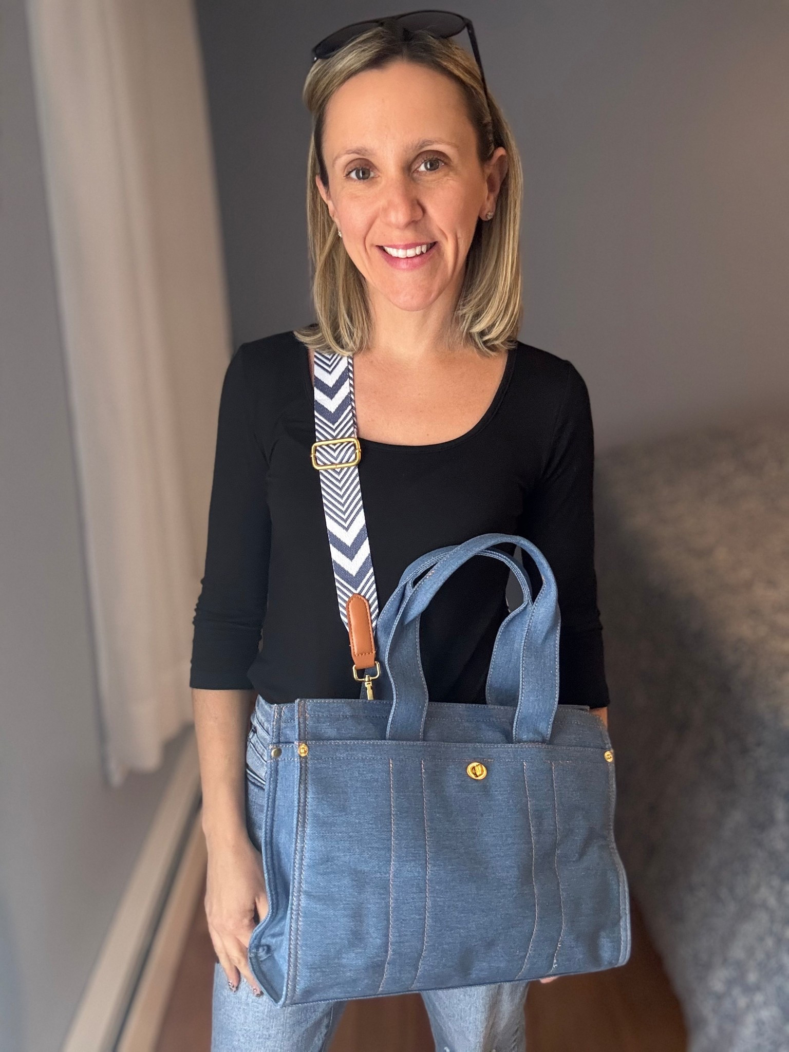 The perfect tote for all the things, all year round 👌🏻

It's spacious, cute, and, thanks to its removable, adjustable strap, it can be worn as a crossbody or carried as a top handle.

Best part?! It's under $50!

Bes

#LTKItBag #LTKGiftGuide #LTKFindsUnder50