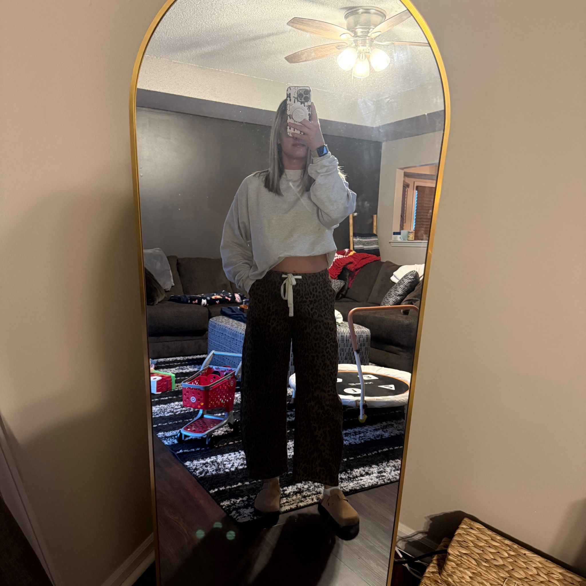 I am 5’4 and wearing a size medium in the cropped pants!!

#LTKmomlife #LTKgrwm #LTKootd