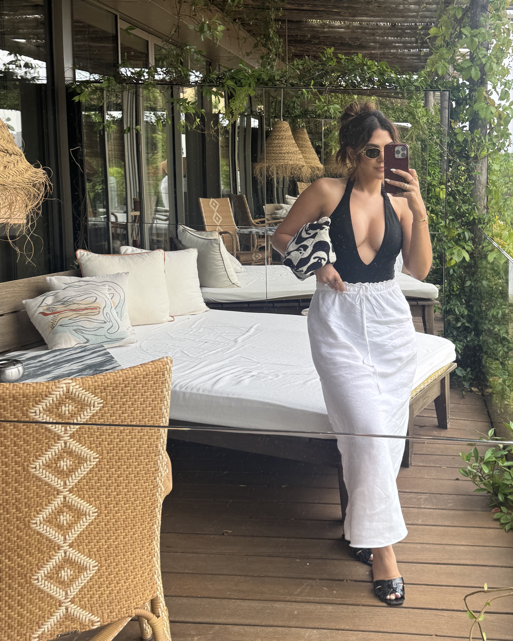 Last day in Saint Tropez - beach club + shopping outfit of the day. 

