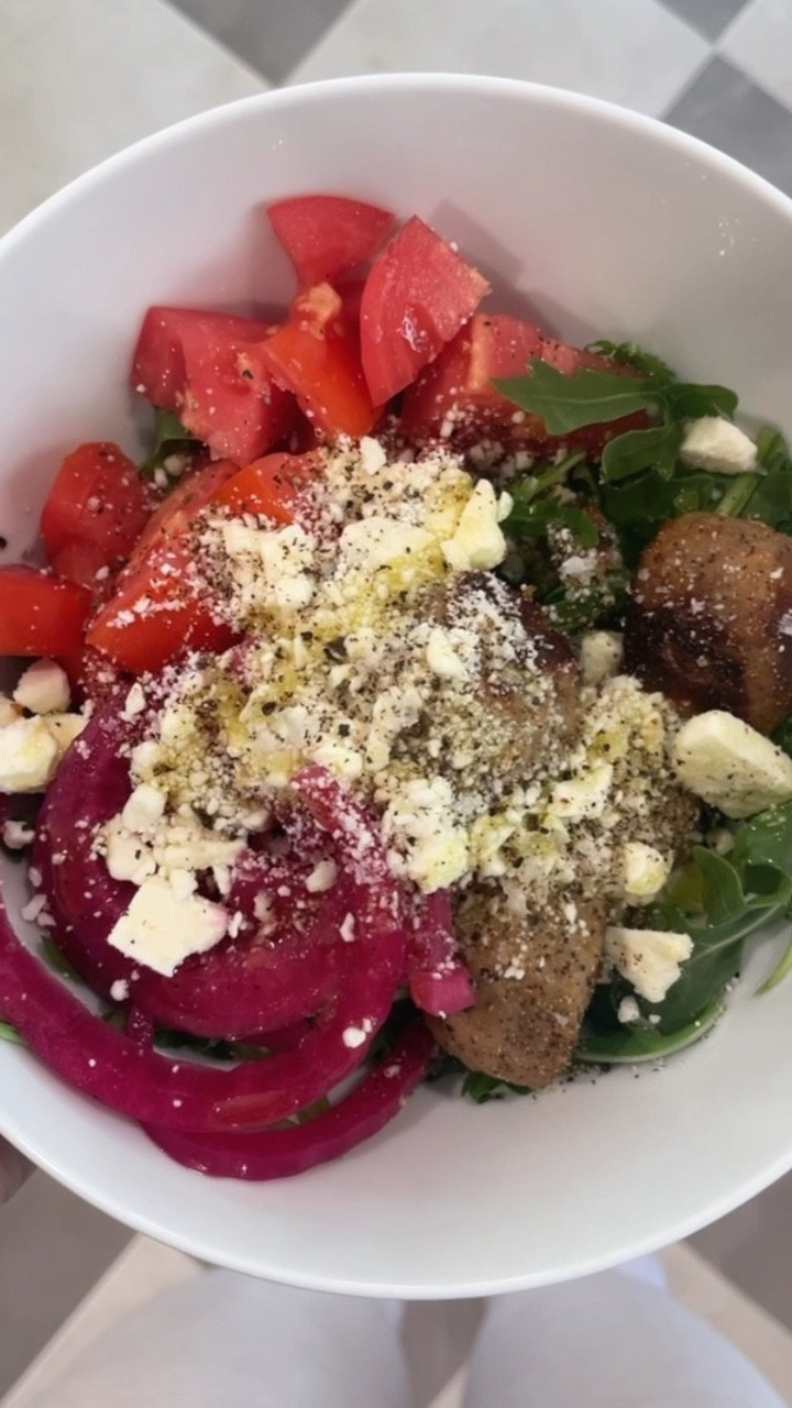 ✨ Don’t sleep on the Amlyu Teriyaki Meatballs ✨

I will die on this hill: the food you eat matters more than anything else you do when it comes to how you feel. 🥗🍴Don’t get me wrong, I don’t eat perfectly 100% of the time, I’m human and have quite the sweet tooth actually. But for the most part, I stick to the 80-20 rule. 

And because I promised this weeks ago and no healthy plate is complete without some brightness, here’s my go-to pickled onion recipe: 
	
Quick Pickled Onions 
• 1 large red onion, thinly sliced
• 3 cups water
• 1 ½ cups apple cider vinegar
• 1 ½ cups red wine vinegar
• 9 tbsp maple syrup
• 3 tbsp salt
• 1 ½ tsp red pepper flakes

Instructions:
	1.	Pack the onions into a large heat-safe jar (or divide across jars). Place the jar in the sink to catch splashes.
	2.	In a small saucepan, combine the water, both vinegars, maple syrup, salt, and pepper flakes. Bring to a gentle simmer over medium heat, then carefully pour over the onions.
	3.	Use a butter knife or spoon to press the onions down into the vinegar and pop any air bubbles.
	4.	Let cool to room temperature (20–30 minutes). They’ll be ready to serve at this point.
	5.	Cover and refrigerate leftovers. Good for 2–3 weeks chilled.

Top your meatballs, salads, wraps—anything really—with these for the perfect tangy crunch.

👉 Save this post for your next healthy lunch inspo.



#LTKOver40 #LTKHome #LTKFindsUnder50