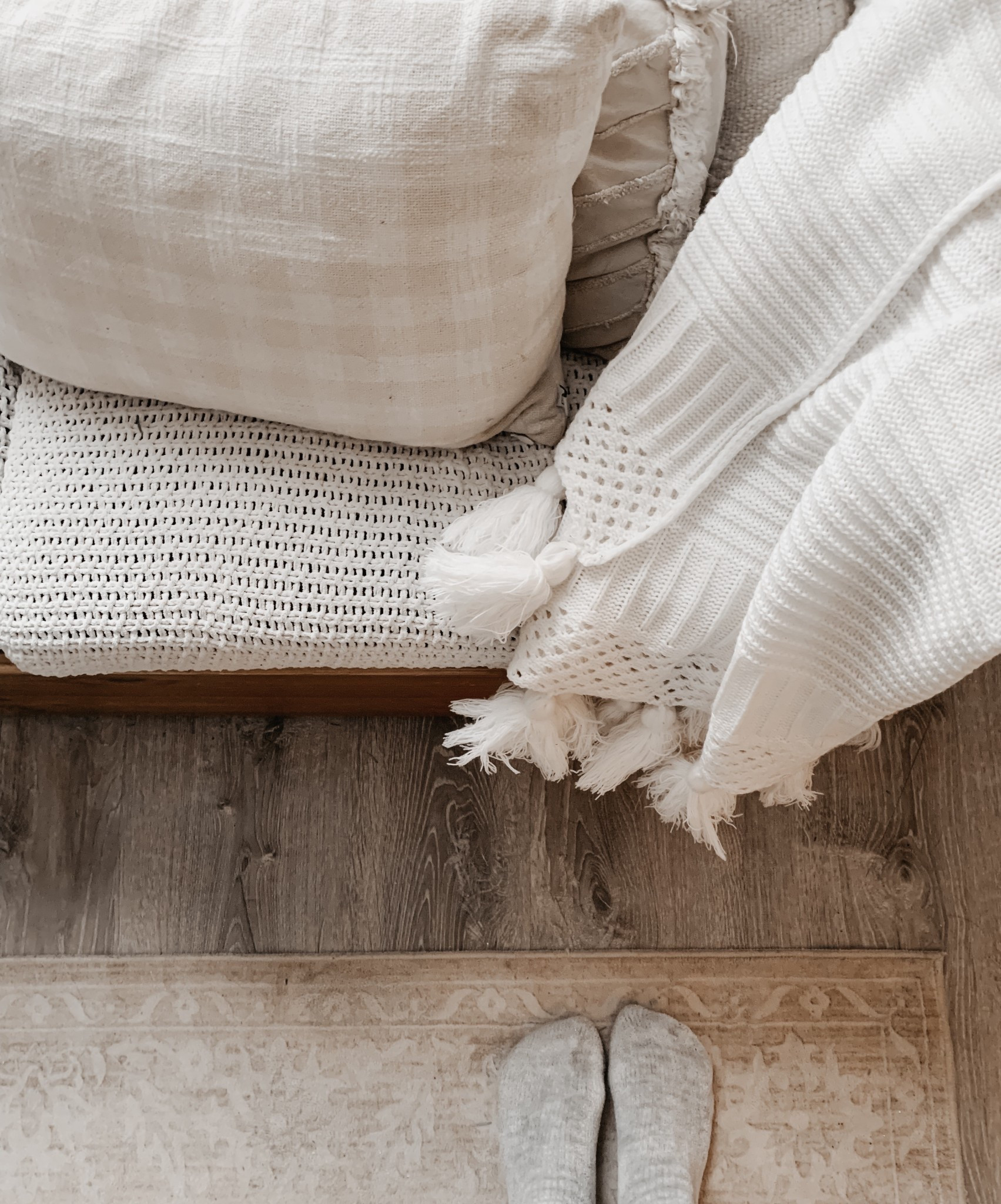 Christmas Decor ✨ 
Cozy 
Holidays 
Hygge 

#LTKHome #LTKSeasonal #LTKHoliday