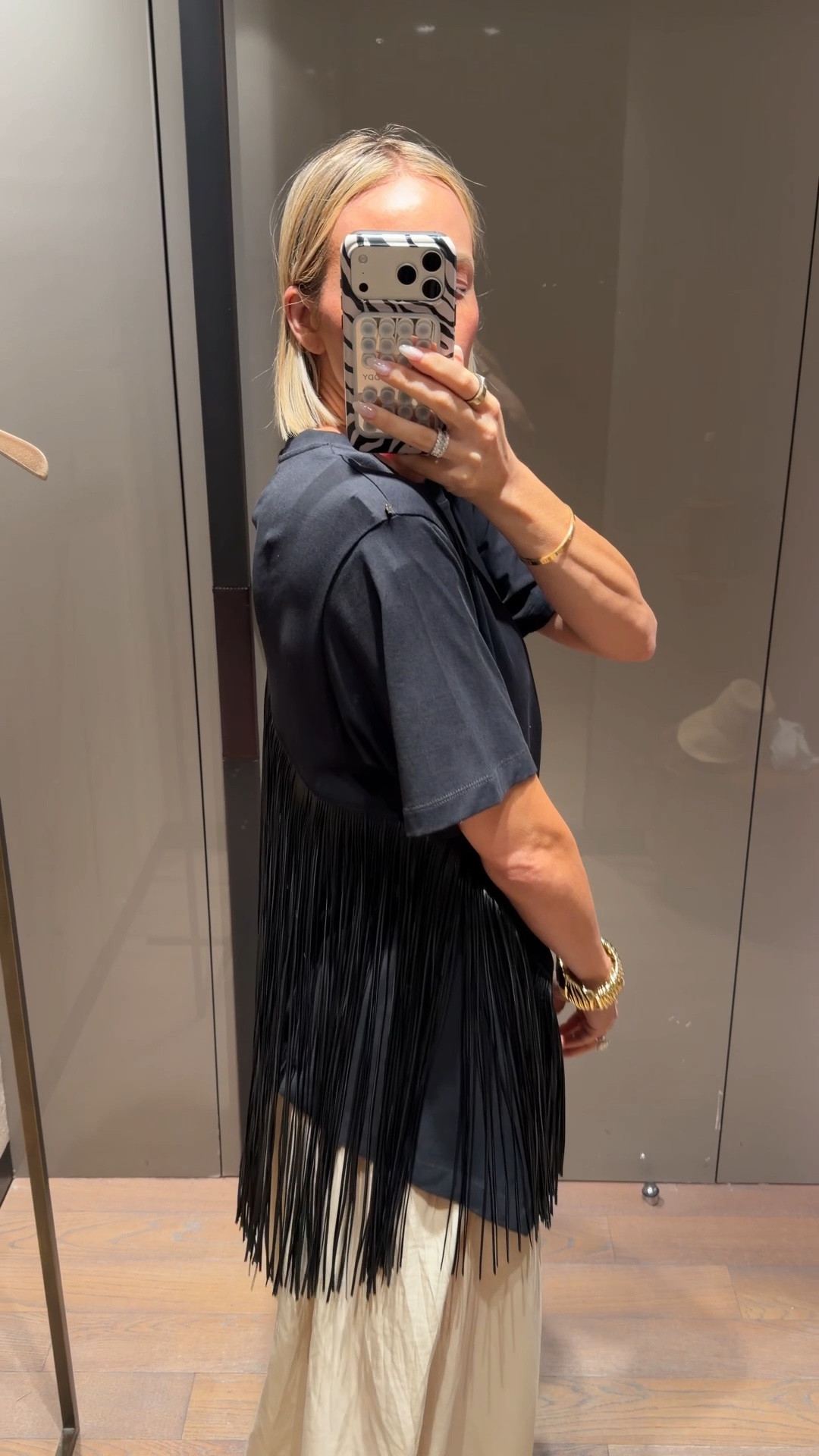 So I obviously wouldn’t wear this top with these pants. I love it. Bought it in a size small ￼

#LTKootd #LTKTravel #LTKgrwm
