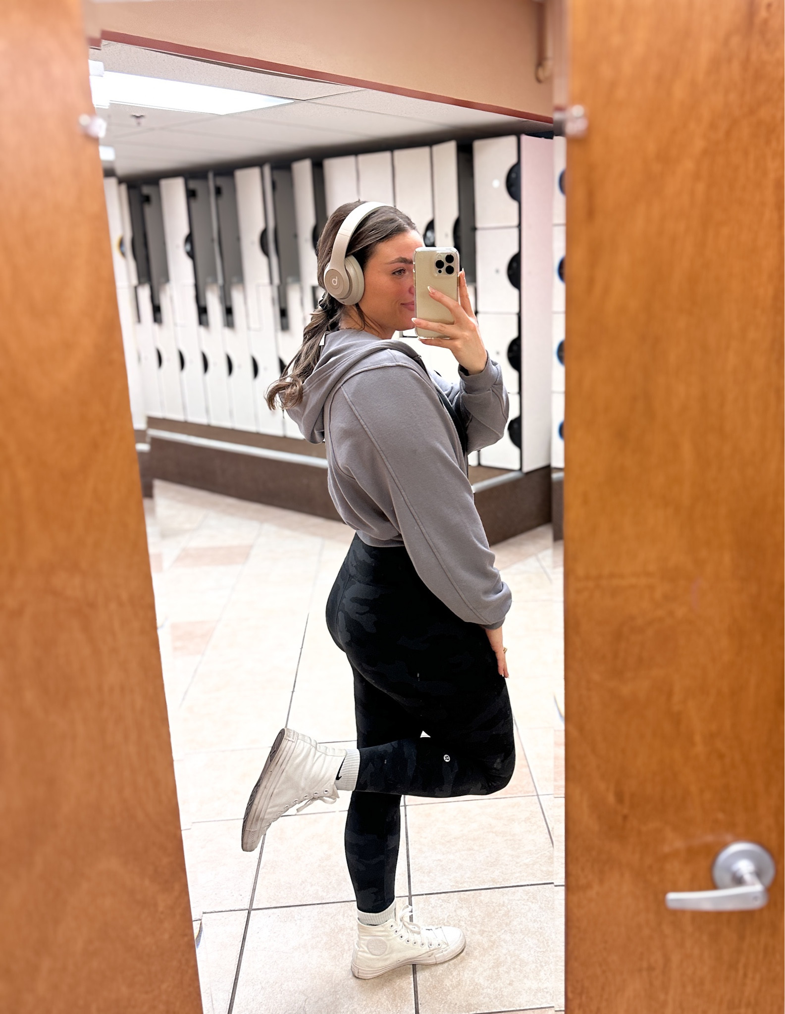 #gym #gymfit brought to you by #alo #beats #converse #lululemon 

#LTKfitness #LTKshoecrush #LTKsalealert