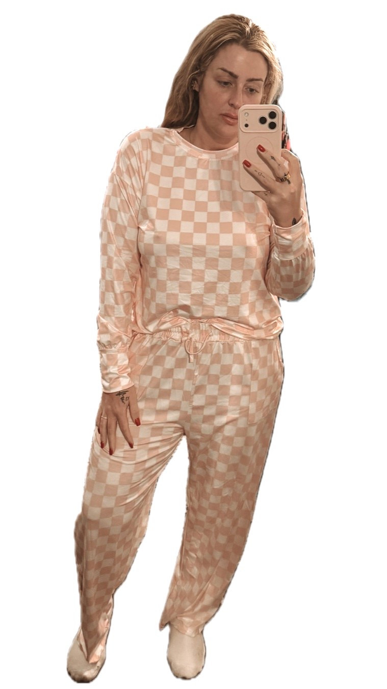 Pajama chronicles 

#LTKMidsize #LTKselfcare #LTKmomlife