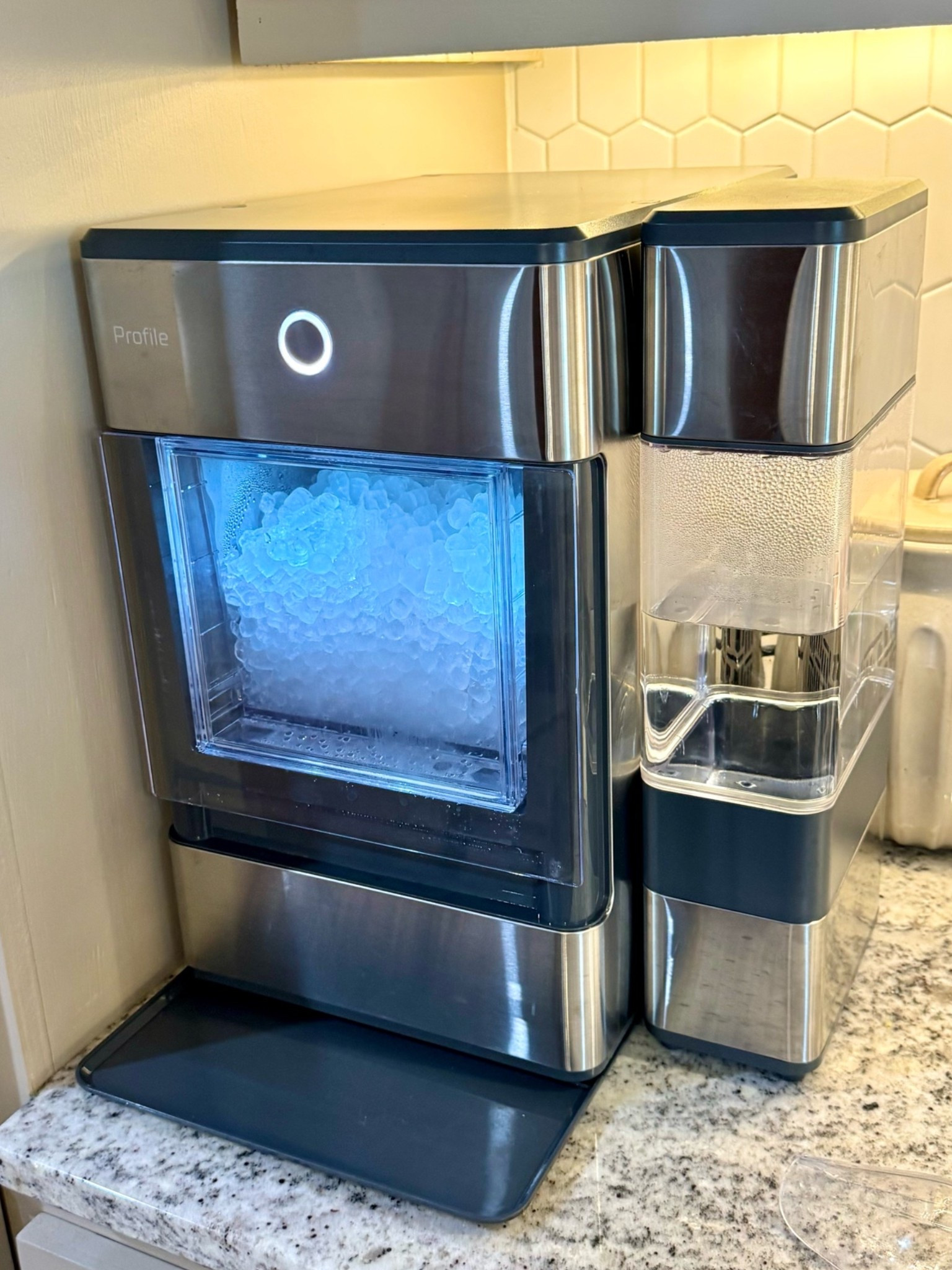 If you’ve been wanting a nugget ice maker, this weekend is the time to buy! This price is insanely low🤩 this is probably our favorite home purchase ever, we LOVE it! Available in 4 different colors!

#LTKdayinmylife #LTKHome #LTKmomlife