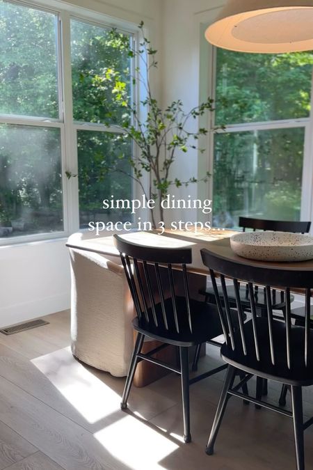 Simple is key for our home…

1. Keep the table clear ALL the time- the table is LAVA.

2. Fewer items on the walls for a calming space.

2. Organic, earthy and neutral decor for a peaceful feel.

Do you like this feel or do you prefer more going on in your space?
.
.
.
#simplehomestyle #neutraldecor#neutralhome
