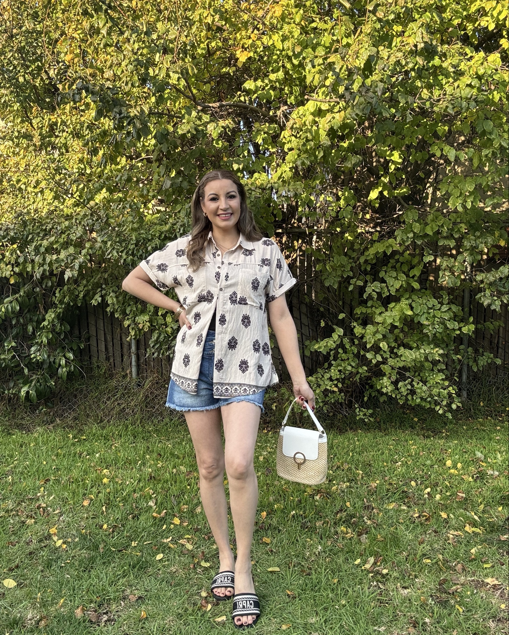 Women’s Short Sleeve Summer Shirts, V Neck, with Buttons, for Work, Vacation, Hawaii, with Pockets.
Size:M
Very comfortable  

#LTKSeasonal #LTKMidsize #LTKSaleAlert

#LTKTravel #LTKSaleAlert #LTKMidsize