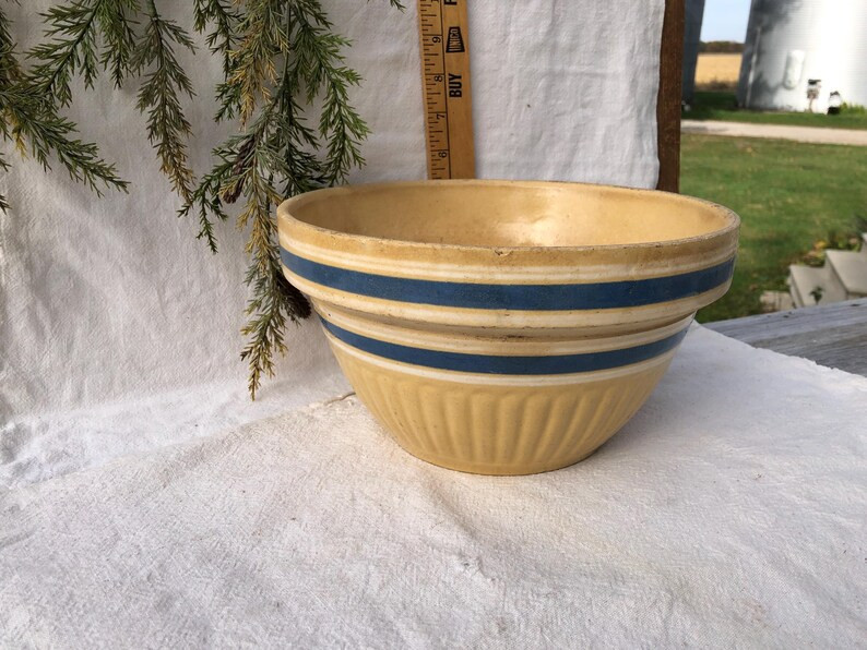 Yellow Ware Bowl, Prim Yellow Ware Bowl With Raised Ribbed Sides and Blue off Whit Bands at Wide ... | Etsy (US)