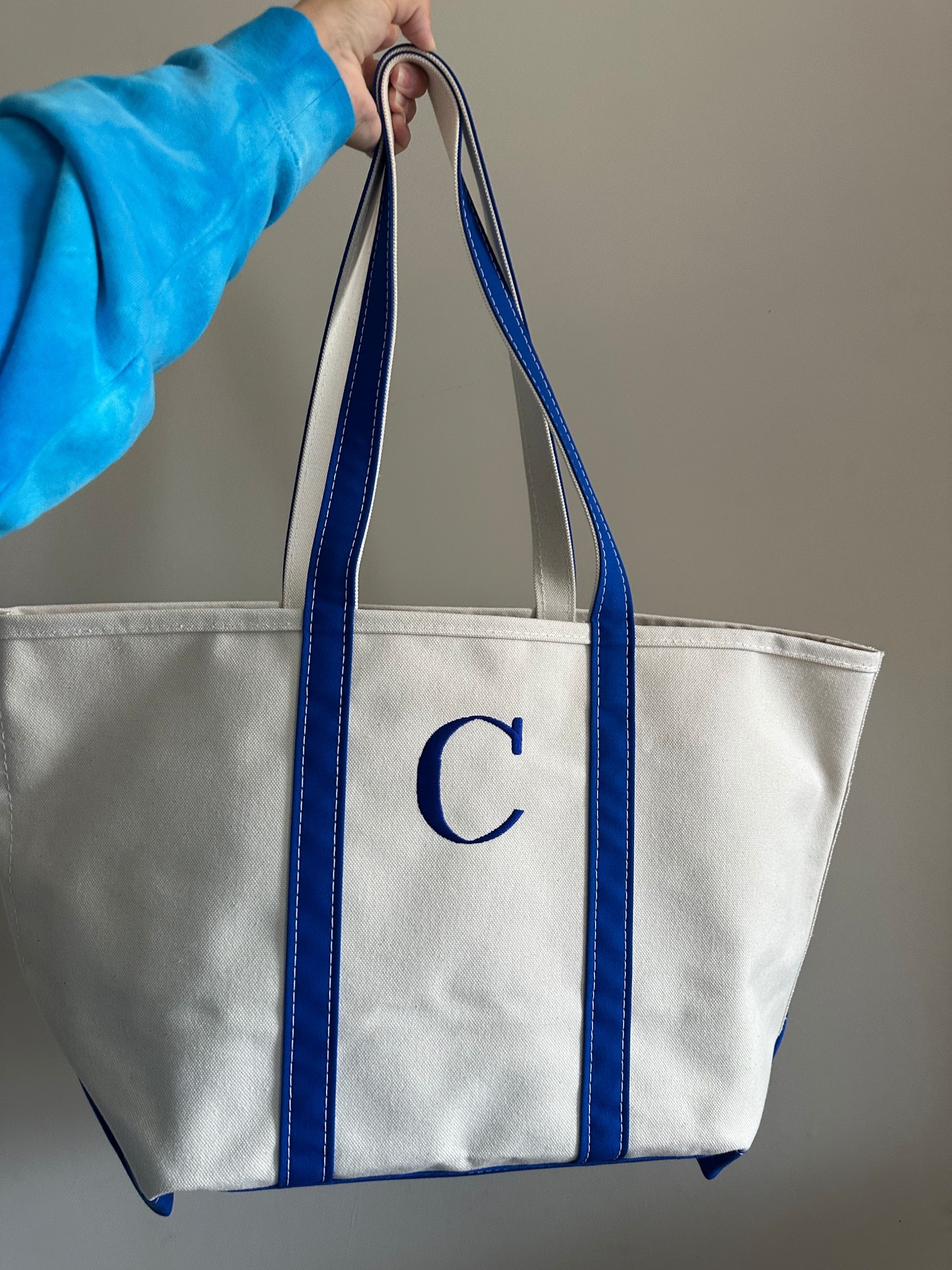 L L bean tote and boat bag perfect for spring and summer activities 

#LTKSeasonal #LTKTravel #LTKItBag