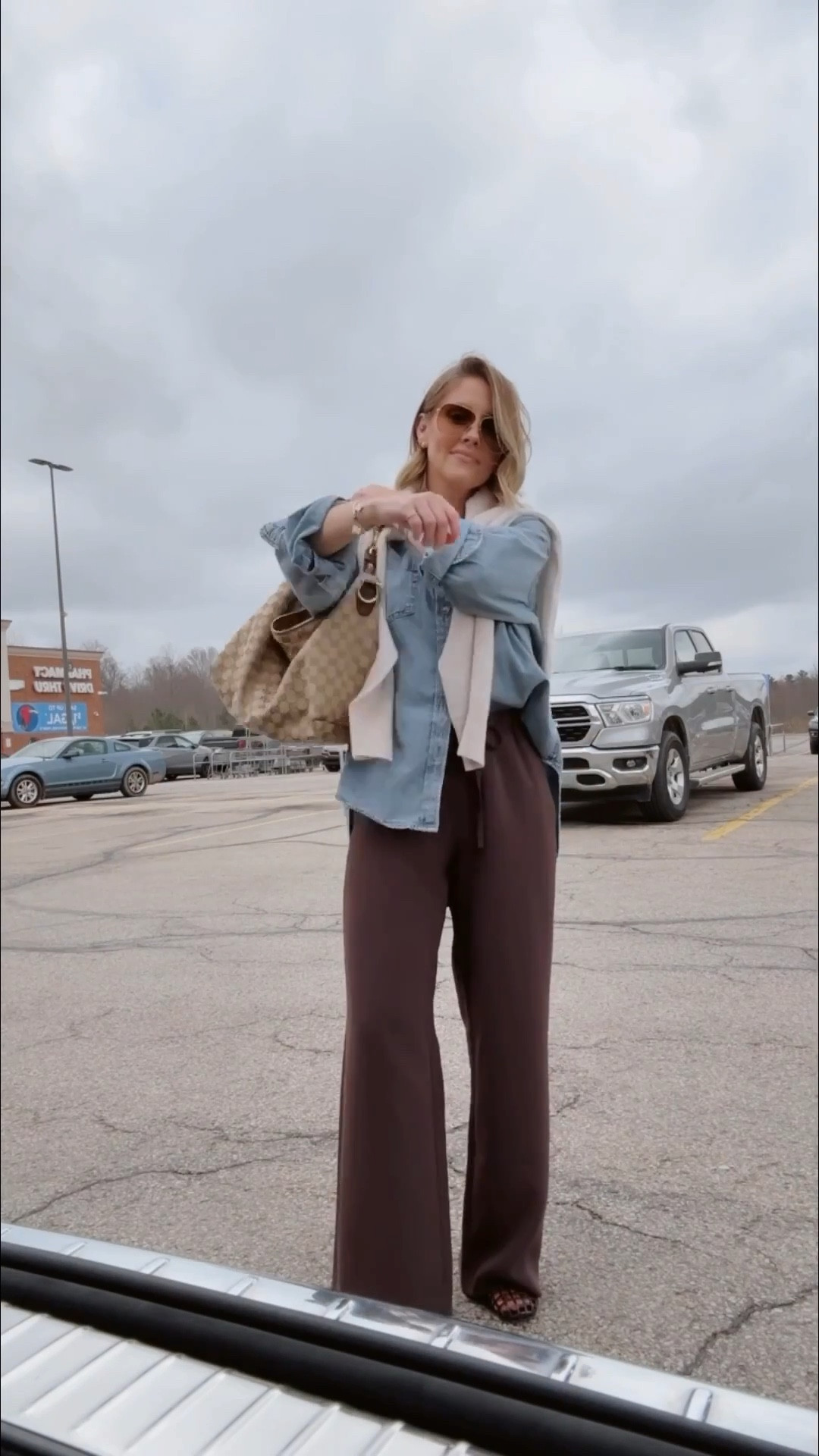 Grocery run fit 
XS denim shirt / XS Regular pants - I also linked pretty much exact items from target in Amazon so you can re-create this look!

#LTKmomlife #LTKootd #LTKSeasonal