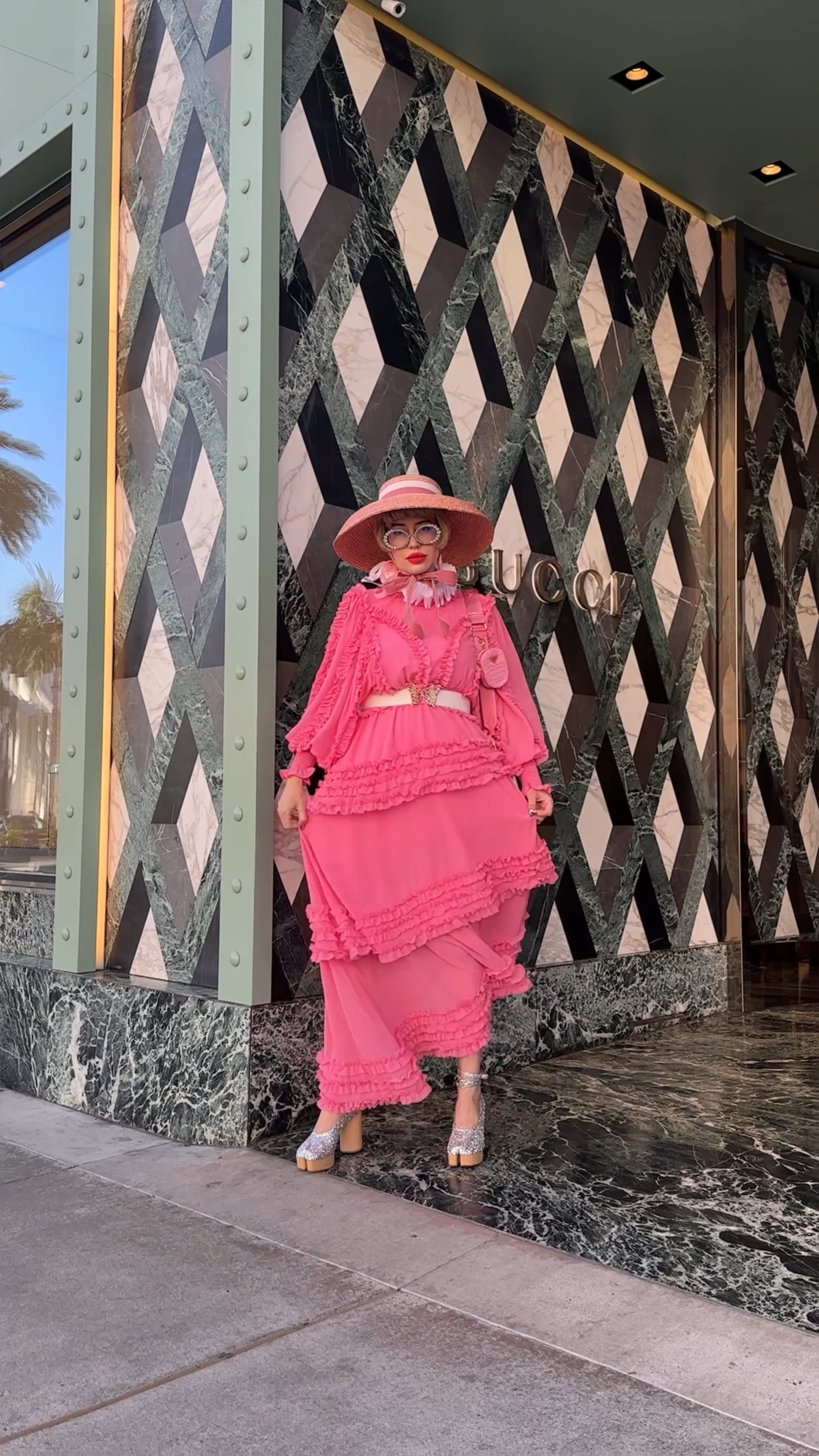 The other day on rodeo drive in all pink baby! 19 weeks pregnant! 

#LTKbump #LTKHoliday #LTKparties