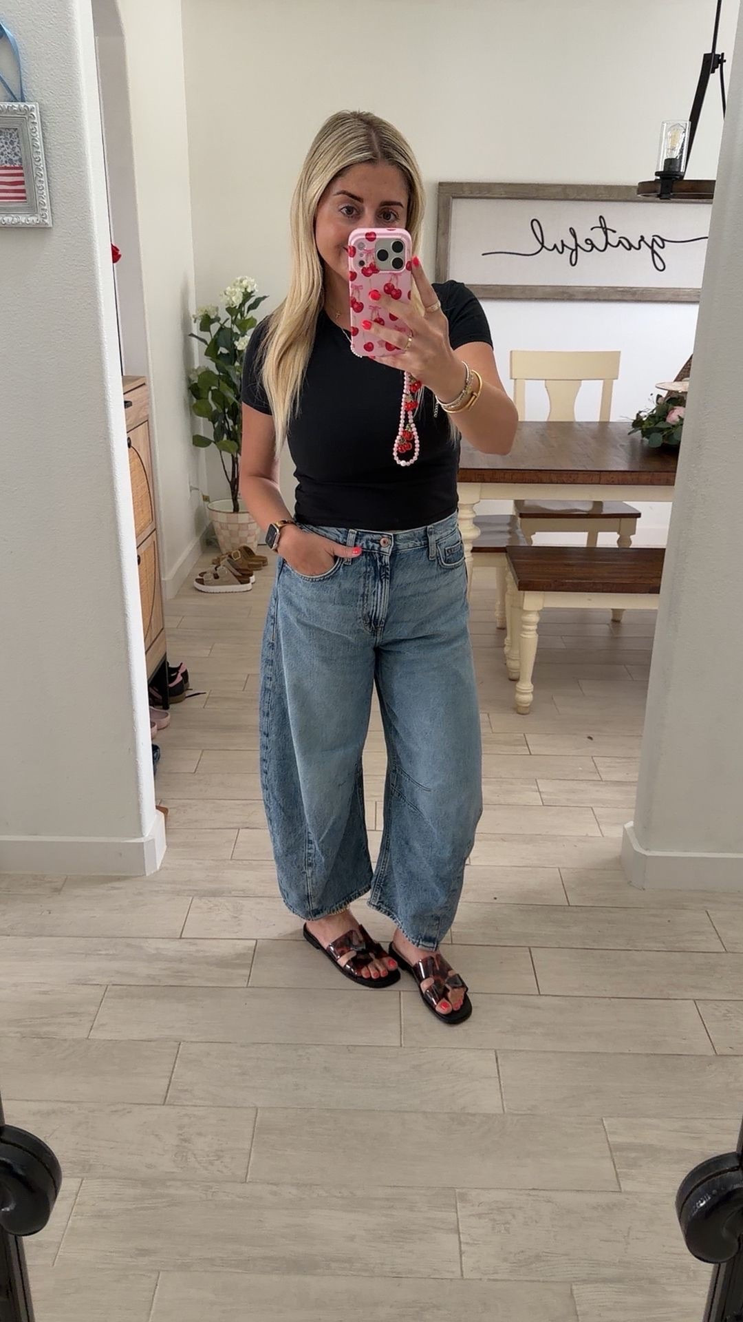 Simple comfy cute outfit
Small baby tee 
Barrel jeans 
Sandals tts

#LTKootd #LTKSaleAlert