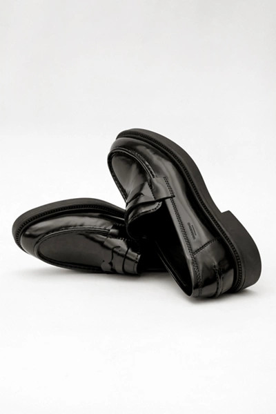 Vagabond Shoemakers Alex Loafer | Urban Outfitters (US and RoW)