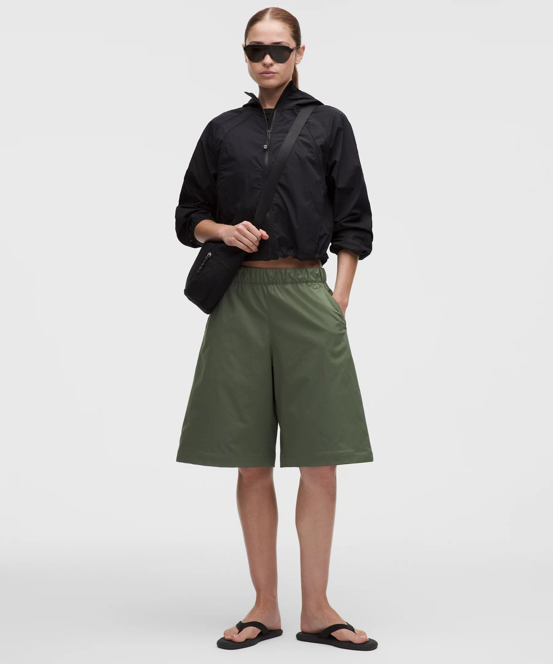 Woven Mid-Rise Bermuda Short | Lululemon (US)