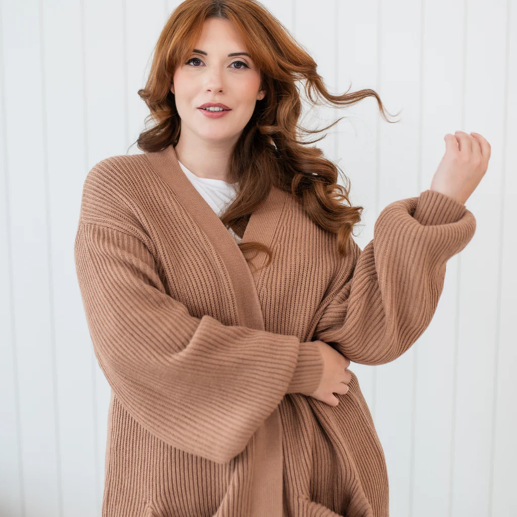 Chunky Knit Women's Oversized Cardigan in Latte | Kyte Baby