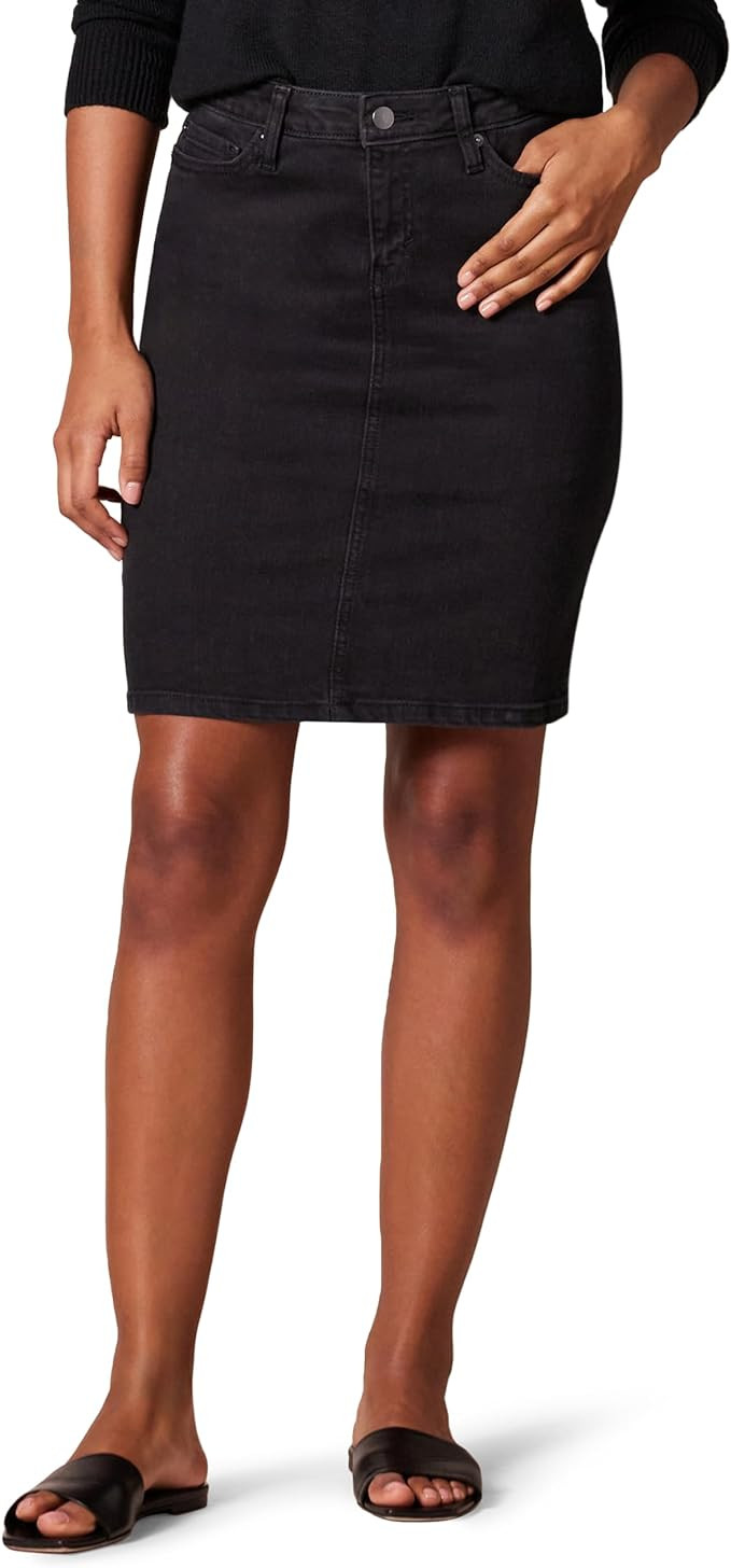 Amazon Essentials Women's Classic 5-Pocket Denim Skirt (Available in Plus Size) | Amazon (US)