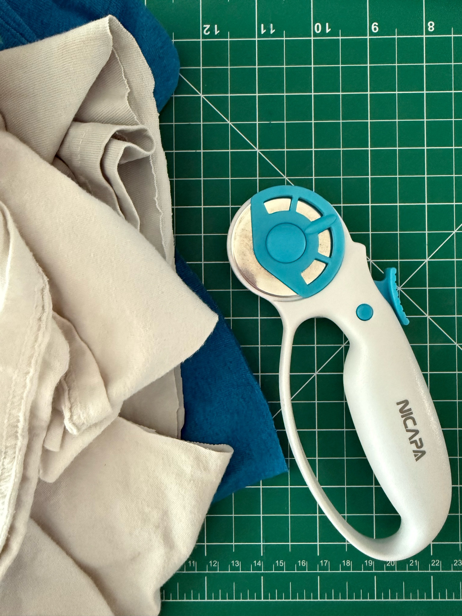 Cropping all of the giant shirts in my closet that I never wear! Who needs new workout clothes? They’re already in my closett

#LTKActive #LTKStyleTip