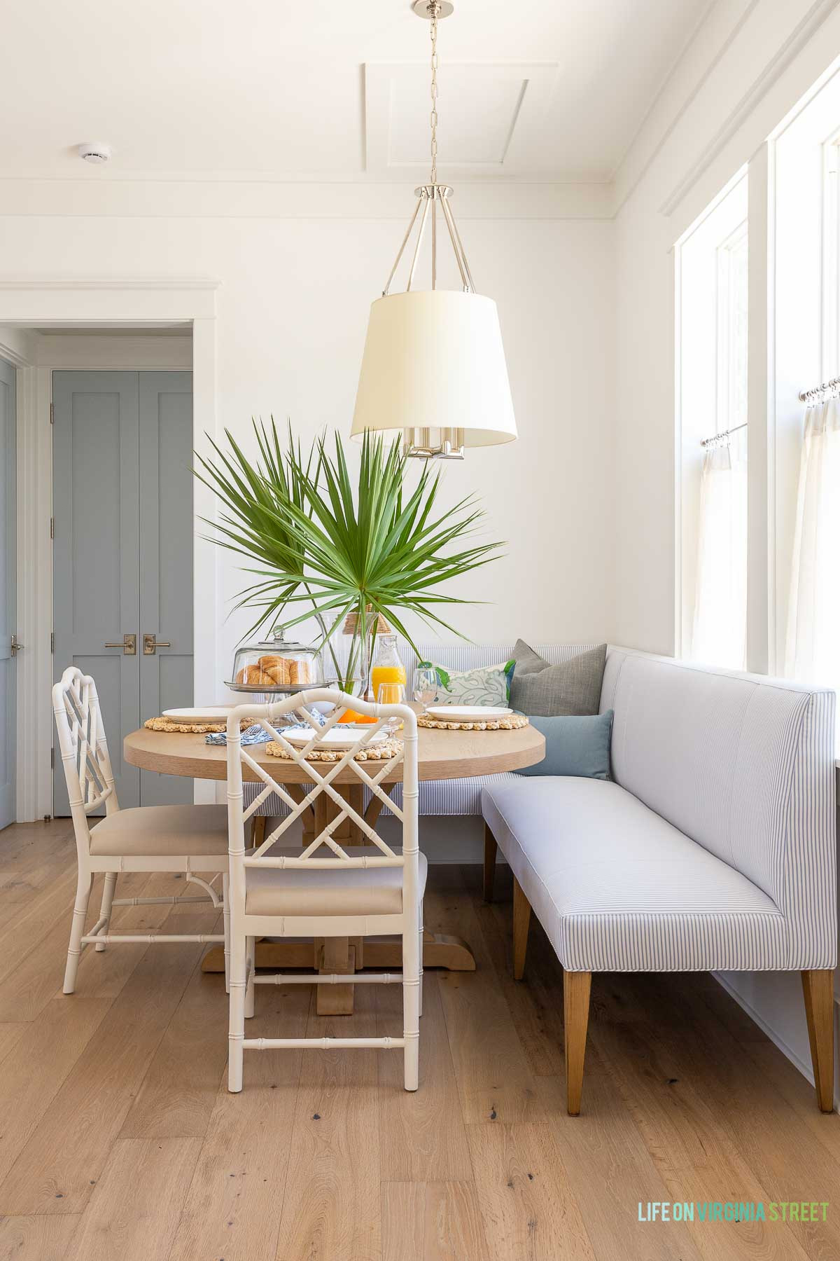 Modern coastal dining room 🙌🏻🙌🏻

#LTKdayinmylife #LTKSeasonal #LTKHome