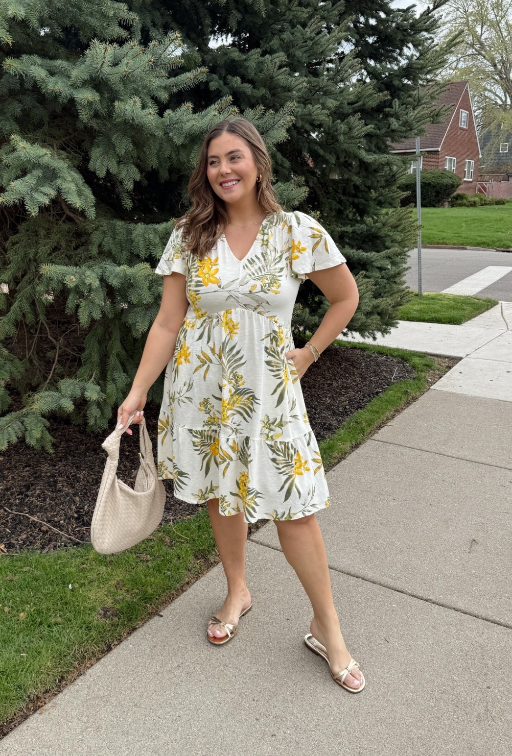 Wearing size 14/16 in dress - spring dress // casual dress 

#LTKMidsize #LTKootd #LTKSeasonal