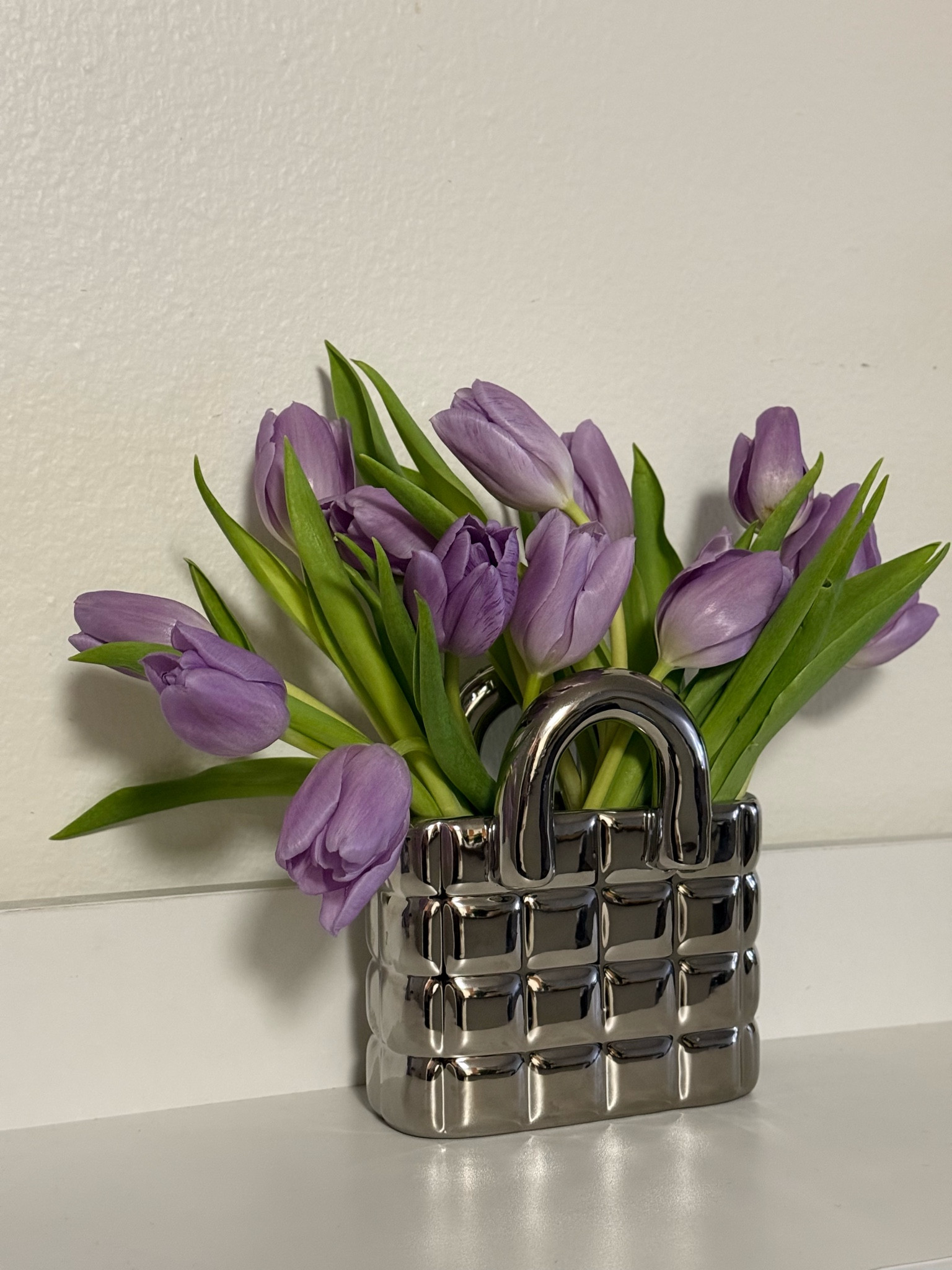 Such a cute vase was found in Five Bellow 🤩

#LTKParties #LTKHoliday #LTKHome