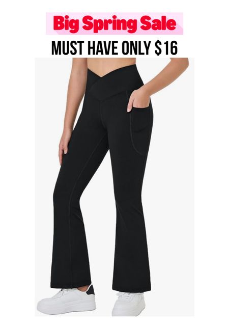 Must have! 
Highwaisted flare leggings with pockets

#LTKfitness #LTKsalealert #LTKfindsunder50