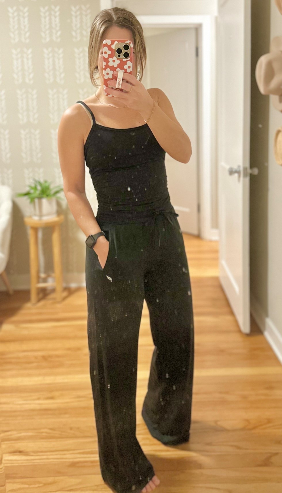 tank: small
pants: xs (may want to size down)

#LTKGiftGuide #LTKfitnessgoals #LTKActive