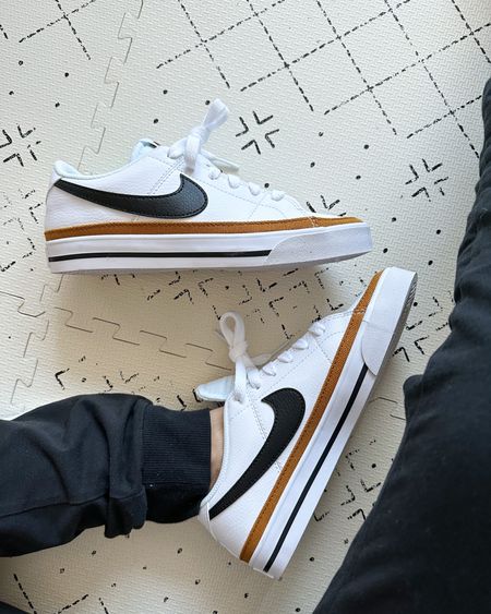 Women’s Nike Sneakers

Narrow fit, size up if between sizes

Nike court legacy sneakers, Nike sneakers, white sneakers, neutral sneakers, women’s neutral outfit, spring tennis shoes, matching family sneakers, neutral wardrobe, spring capsule, spring staple wardrobe

#LTKshoecrush #LTKstyletip #LTKfamily