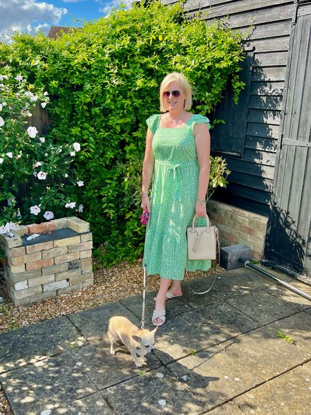 Hi everyone! There’s only a few sizes left in this green floral dress, including the longer length which I’m wearing. I don’t think you need to be tall to wear it as it’s midi length so it’ll just be more maxi. Only £15 in the sale! 

M&S, Marks & Spencer, size 16, midsize, curvy, over 40 U.K. blogger. 



#LTKmidsize #LTKsalealert #LTKeurope