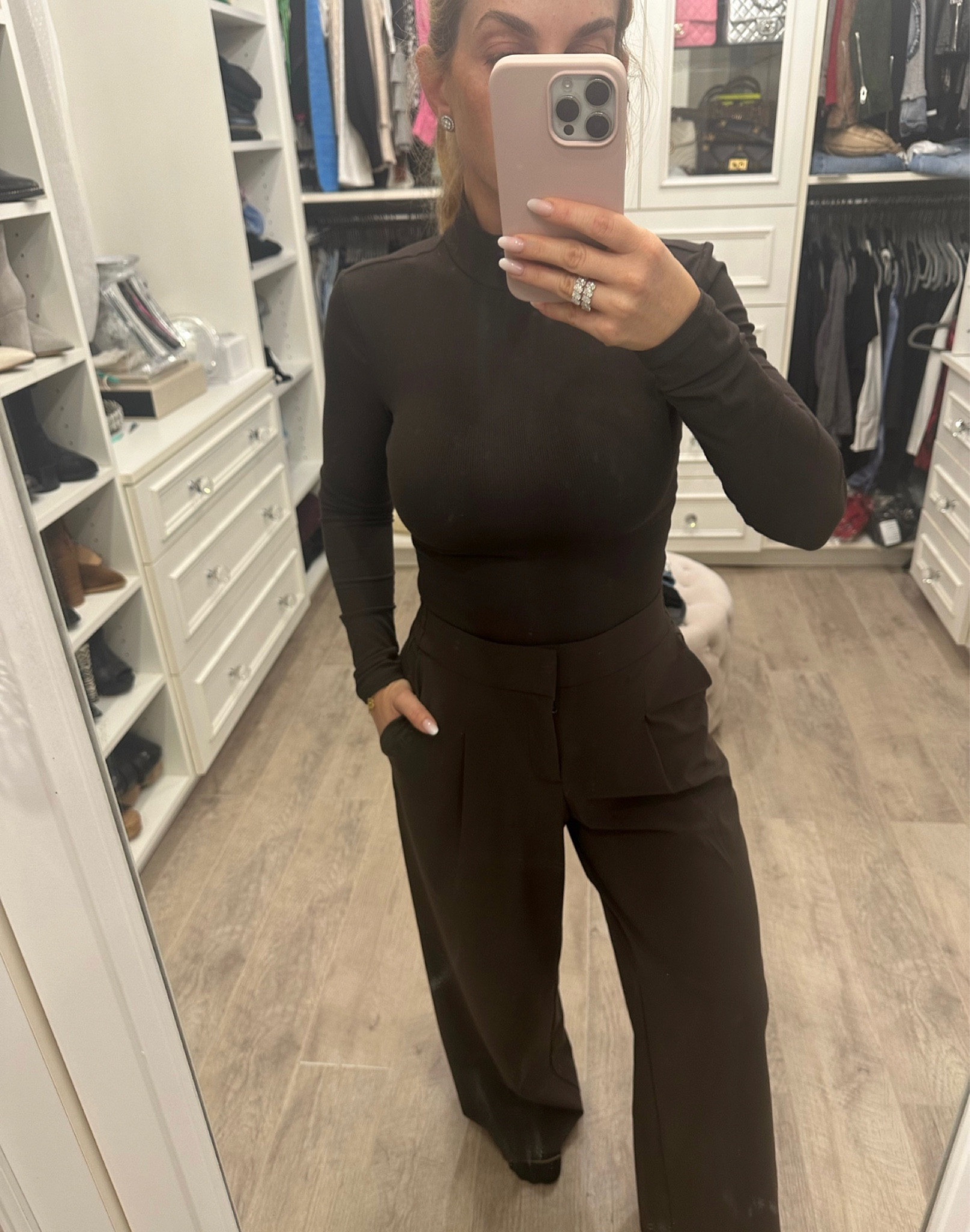 Final hours to save 30% on my favorites from Athleta!! Everything posted below I own and LOVE!! Highly highly recommend!!! I am a size 0 petite in the pants and xs in top for size reference  

#LTKCyberWeek #LTKSaleAlert #LTKGiftGuide