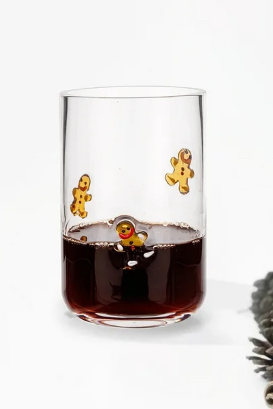 Cutest gingerbread cup for cozy iced coffees! 

#LTKHoliday #LTKSeasonal