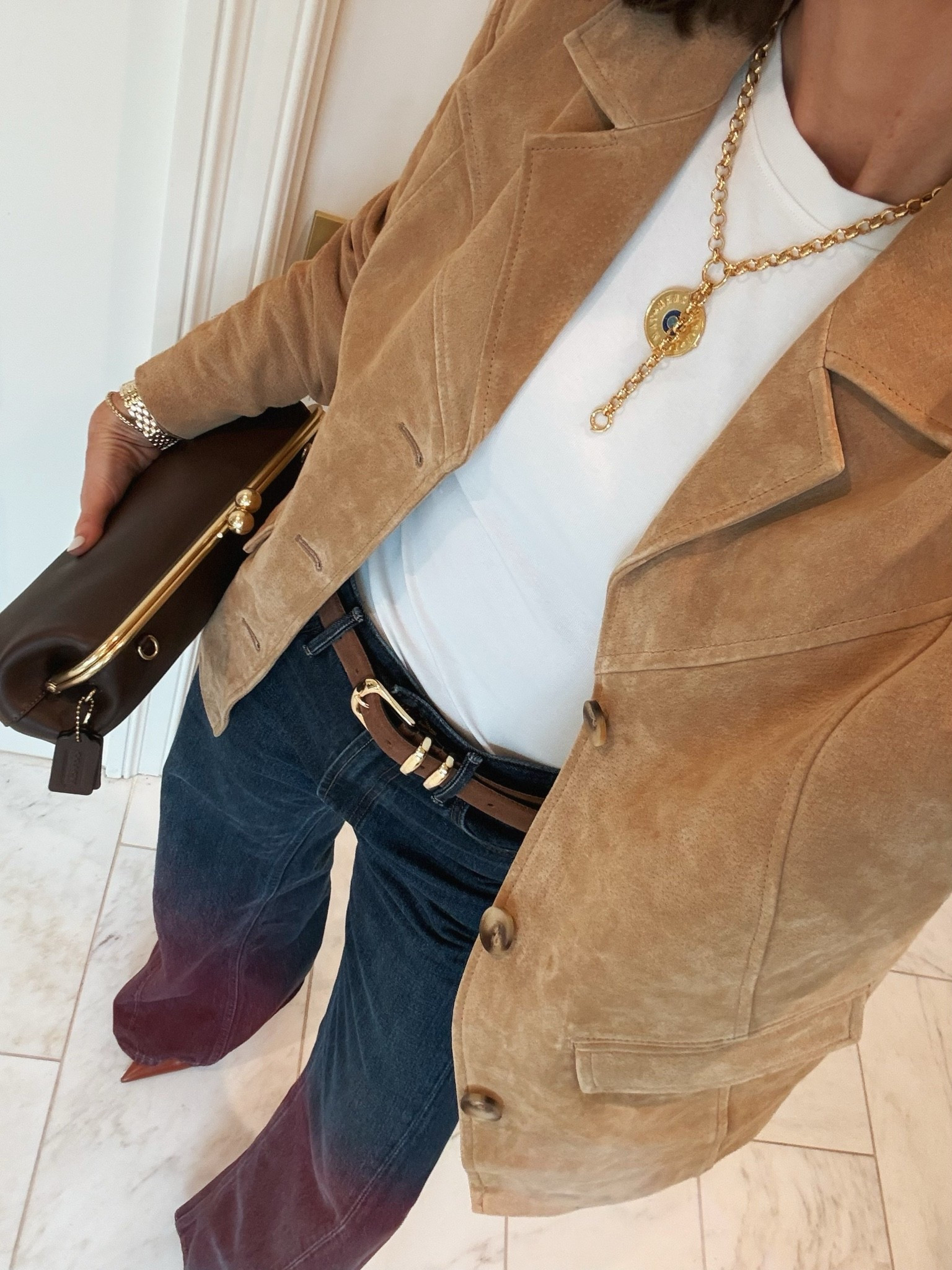 How I’m styling this suede blazer! I’m 5’7 wearing size small in the blazer and size 25 in the jeans, run tts.

#LTKootd #LTKSeasonal