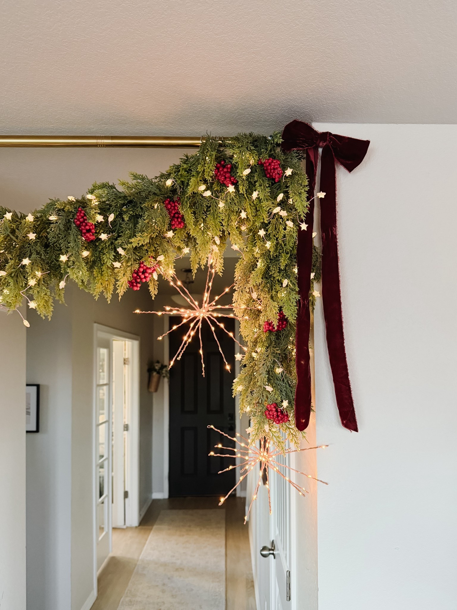 hanging garland!

#LTKHome #LTKHoliday