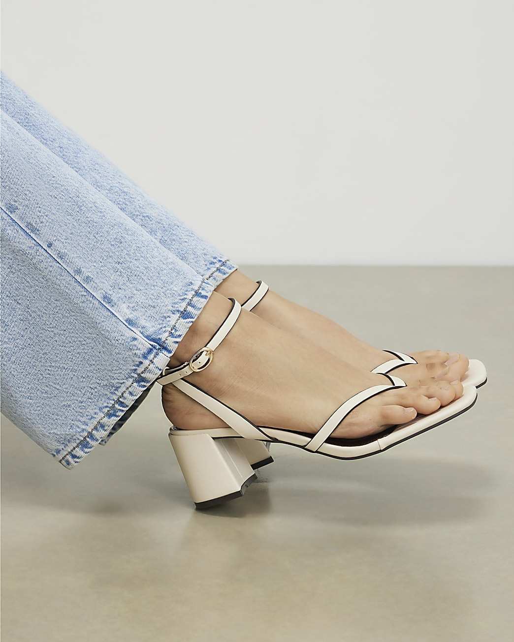 Cream Toe Thong Block Heel Sandals | River Island UK & IE