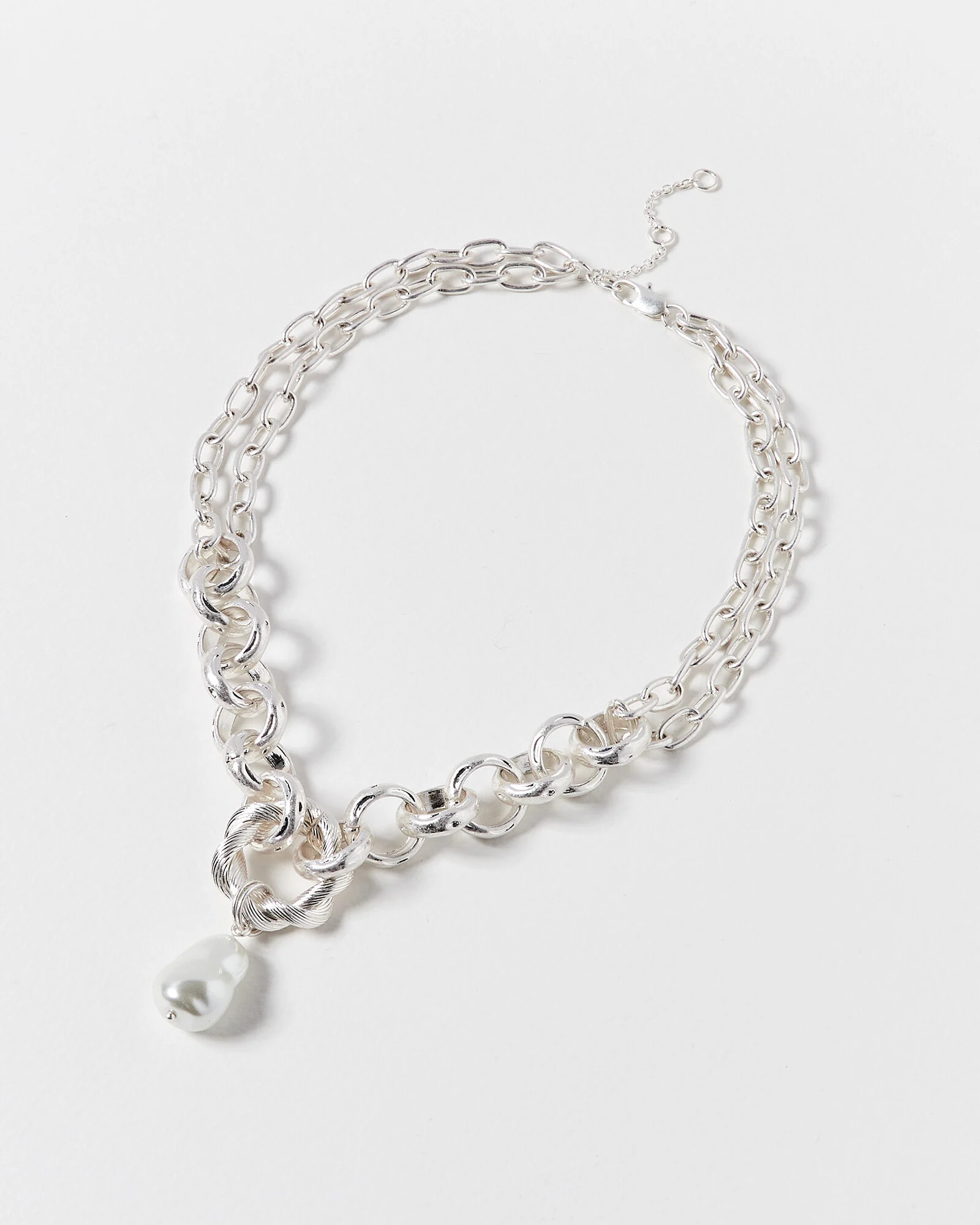 Kali Chunky Chain Silver Tone Faux Pearl Collar Necklace | Oliver Bonas | Oliver Bonas (Global)