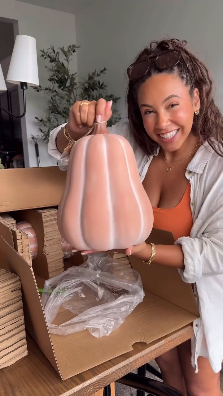 Sam’s Club did NOT have to go this hard with the fall decor 😭🍂 These terracotta pumpkins are under $50 and I already know they’re going to be everywhere this fall. Comment SHOP for a link! 

Sam’s Club fall decor, Sam’s Club finds, Sam’s Club home decor, fall decor 2026, fall home decor, fall decorating ideas, viral fall decor, terracotta pumpkins, terracotta pumpkin decor, ceramic pumpkins, decorative pumpkins, neutral fall decor, modern fall decor, elevated fall decor, affordable fall decor, fall decor must haves, fall home finds, autumn home decor, Thanksgiving decor, Thanksgiving table decor, Thanksgiving home decor, seasonal home decor, cozy fall decor, fall decorating inspiration, neutral Thanksgiving decor, pumpkin decor ideas, fall living room decor, fall entryway decor, fall tablescape ideas, affordable home decor finds