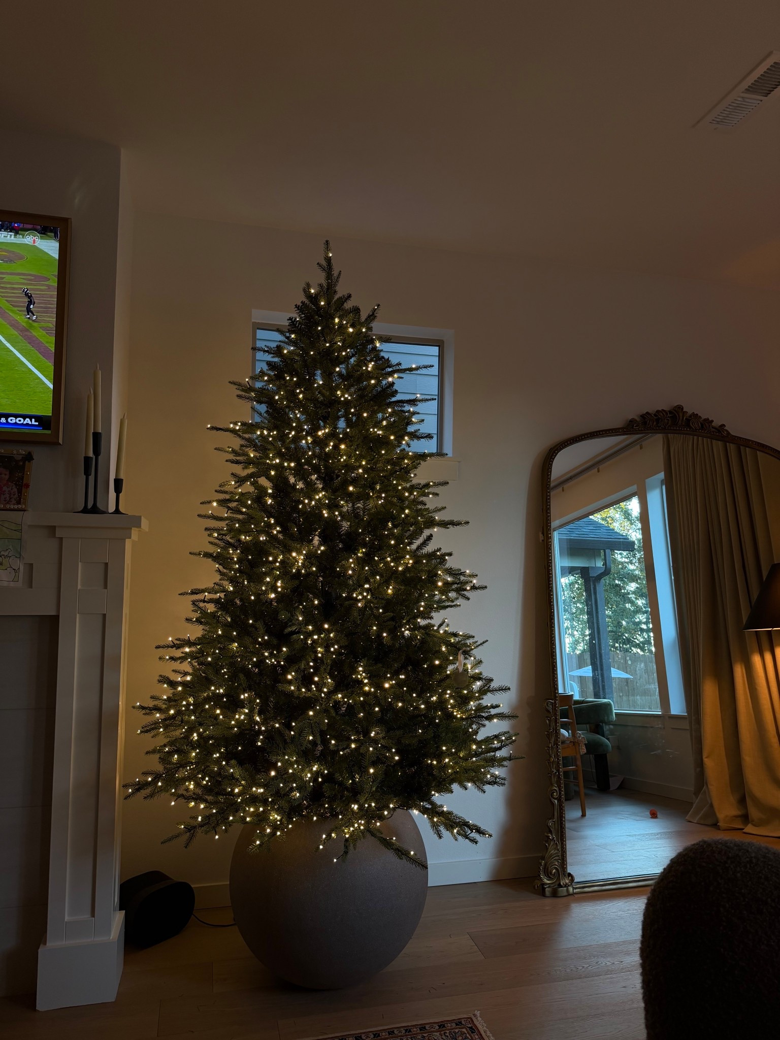 Too soon? 👀 Our christmas tree and the planter we put it in is linked here!! We have the 7.5ft tree!

#LTKSeasonal