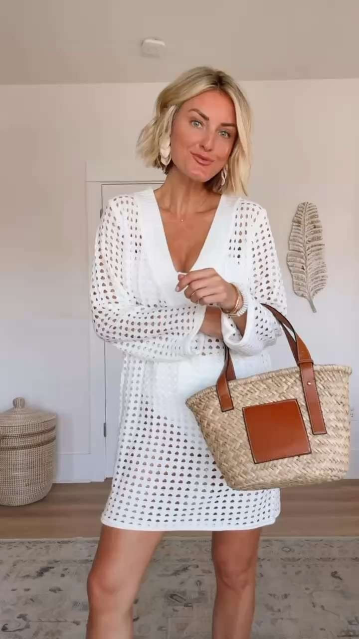  Amazon truly has so many great affordable options for cover up's! Here's another one I have & love! Wearing size S!

Loverly Grey, resort wear, beach outfit, vacation looks, cover up 

 

#LTKSeasonal