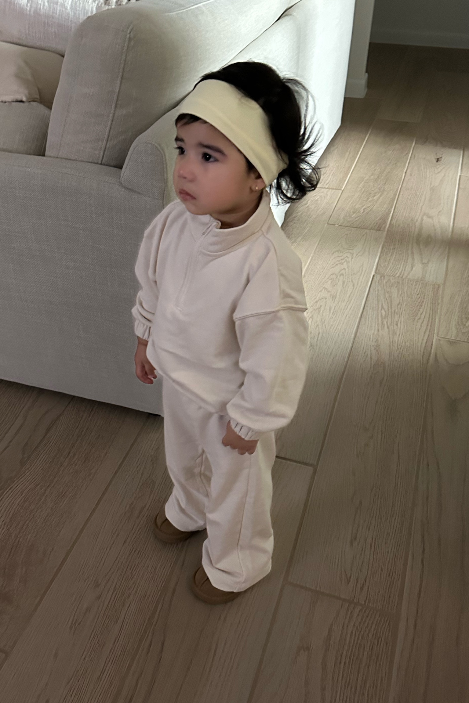 toddler cozy vibes 🧸🤎🫶🏻👧🏻✨