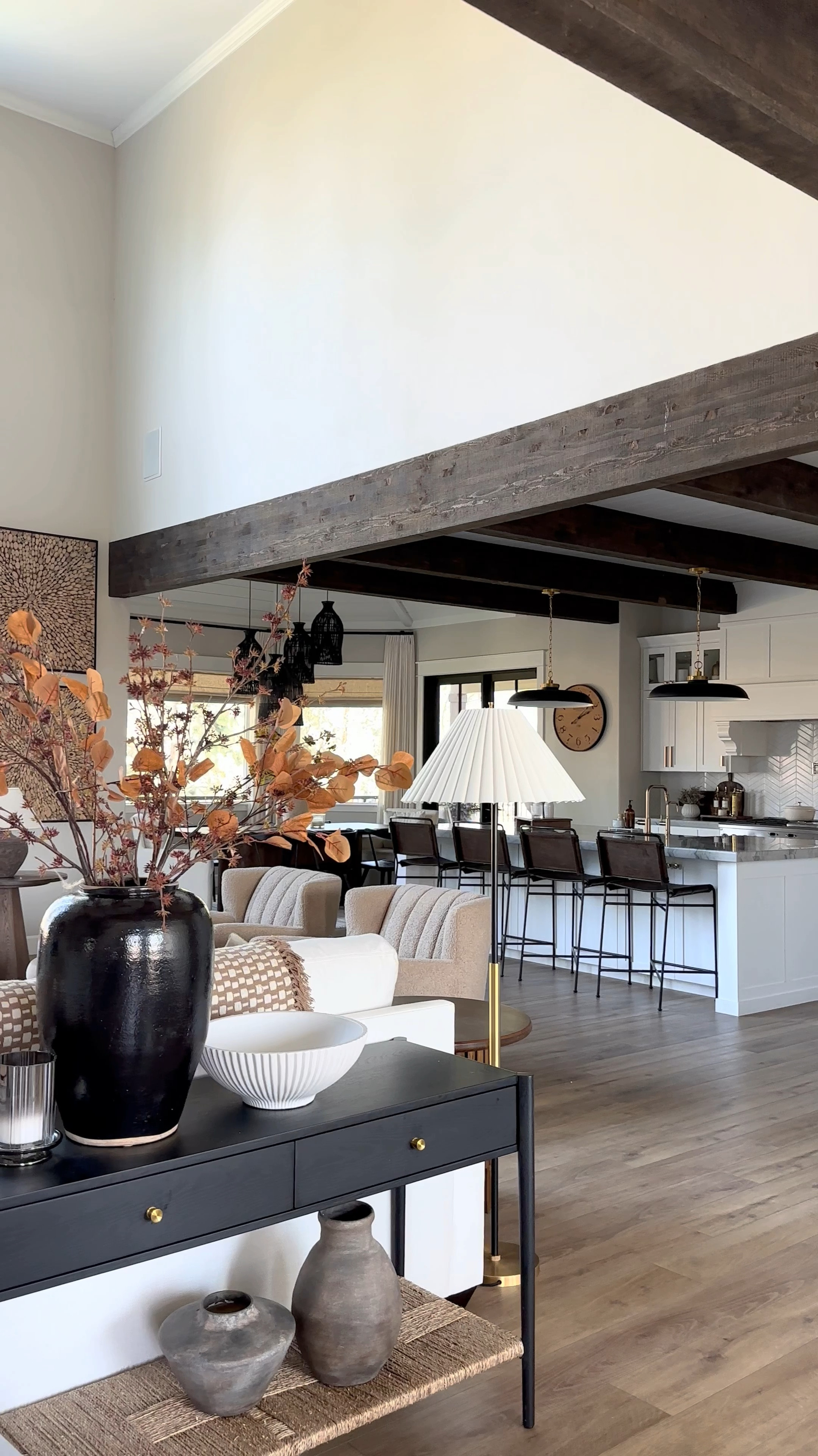 Fall is creepin in 🫶🍁

#LTKunder100 #LTKSeasonal #LTKhome