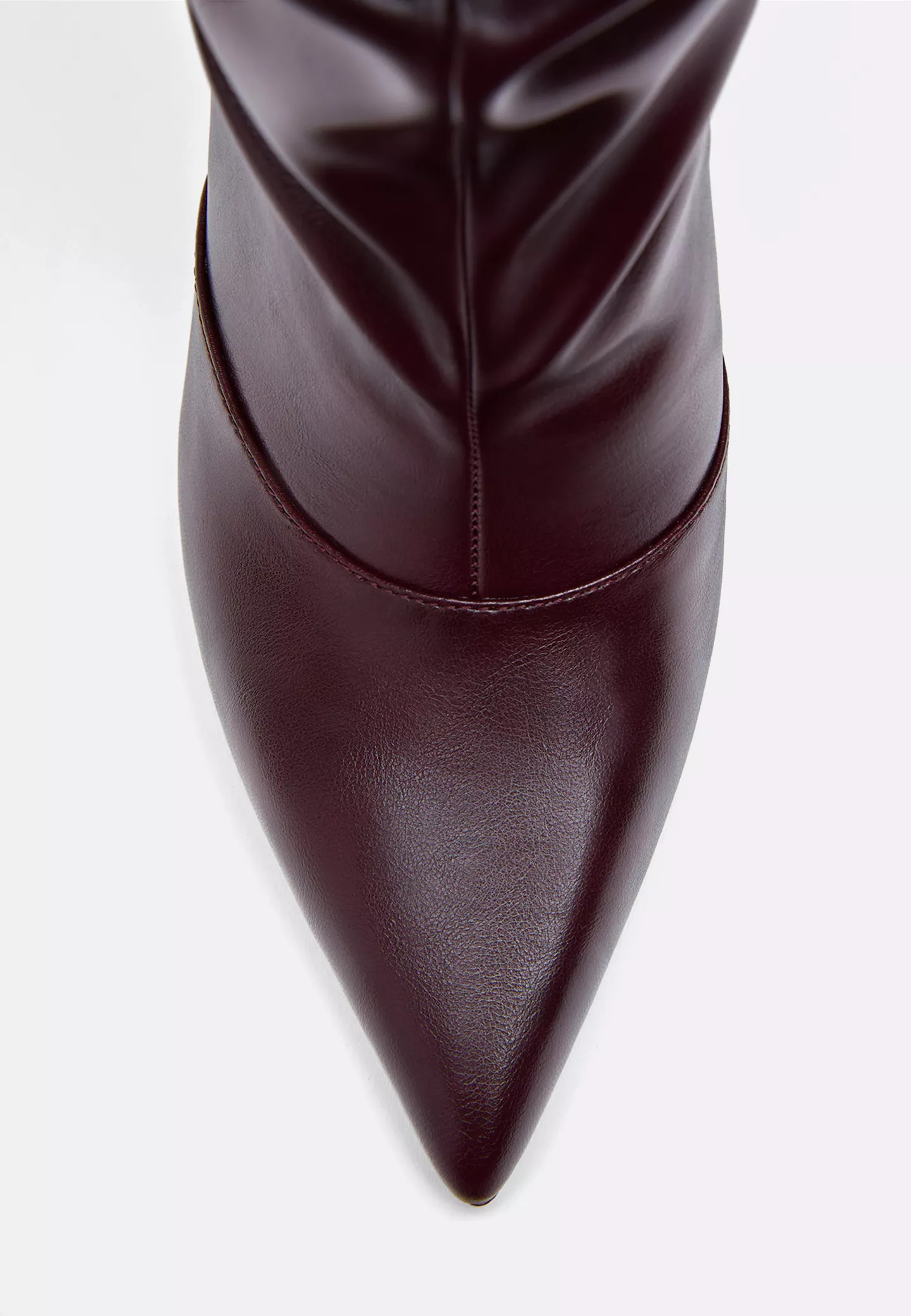 Leather-effect slouchy high-heel boots | Stradivarius (NL)