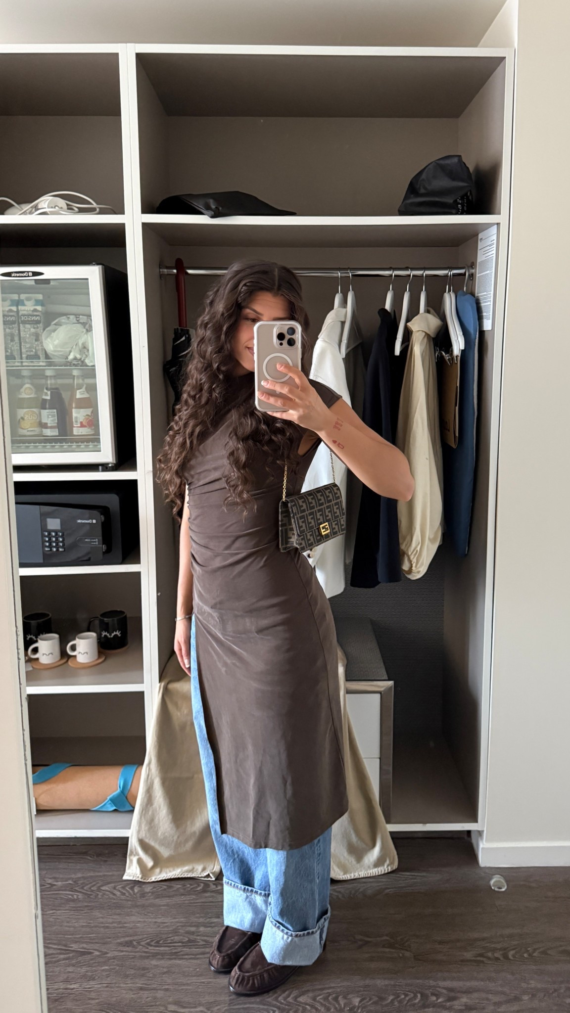 27 jeans small top. Bag and shoes are on my IG highlights 