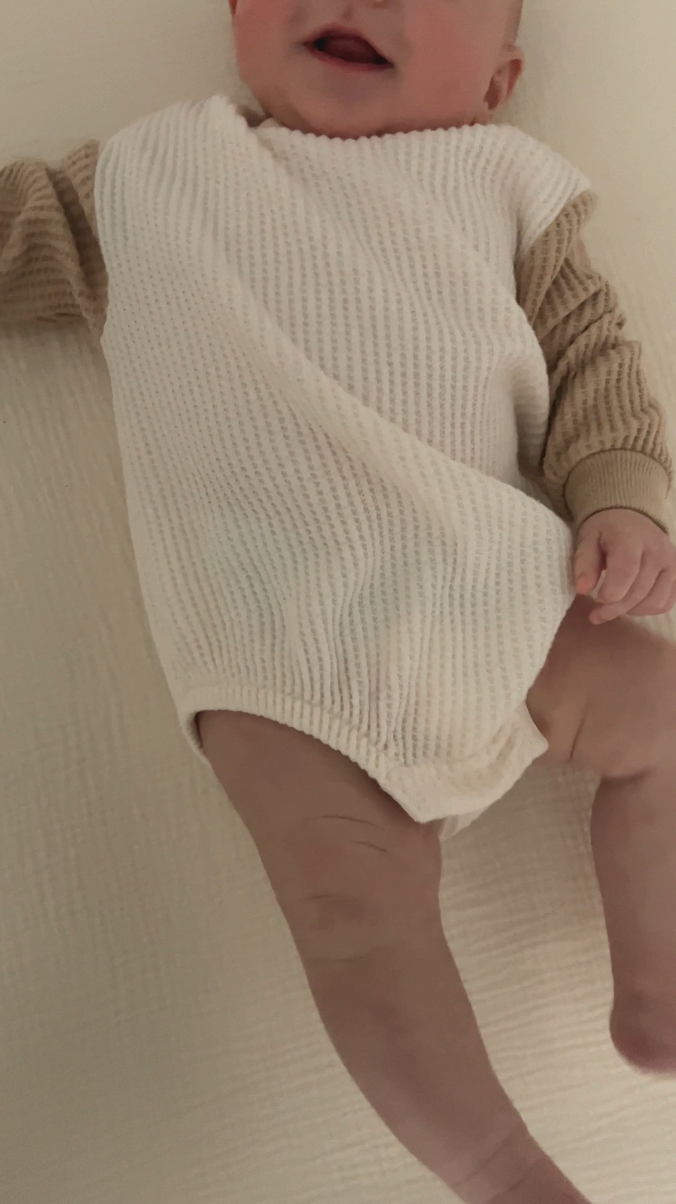 The softest, neutral waffle bodysuit for baby on these warmer fall days 🍂 

#LTKSaleAlert #LTKBaby #LTKVideo