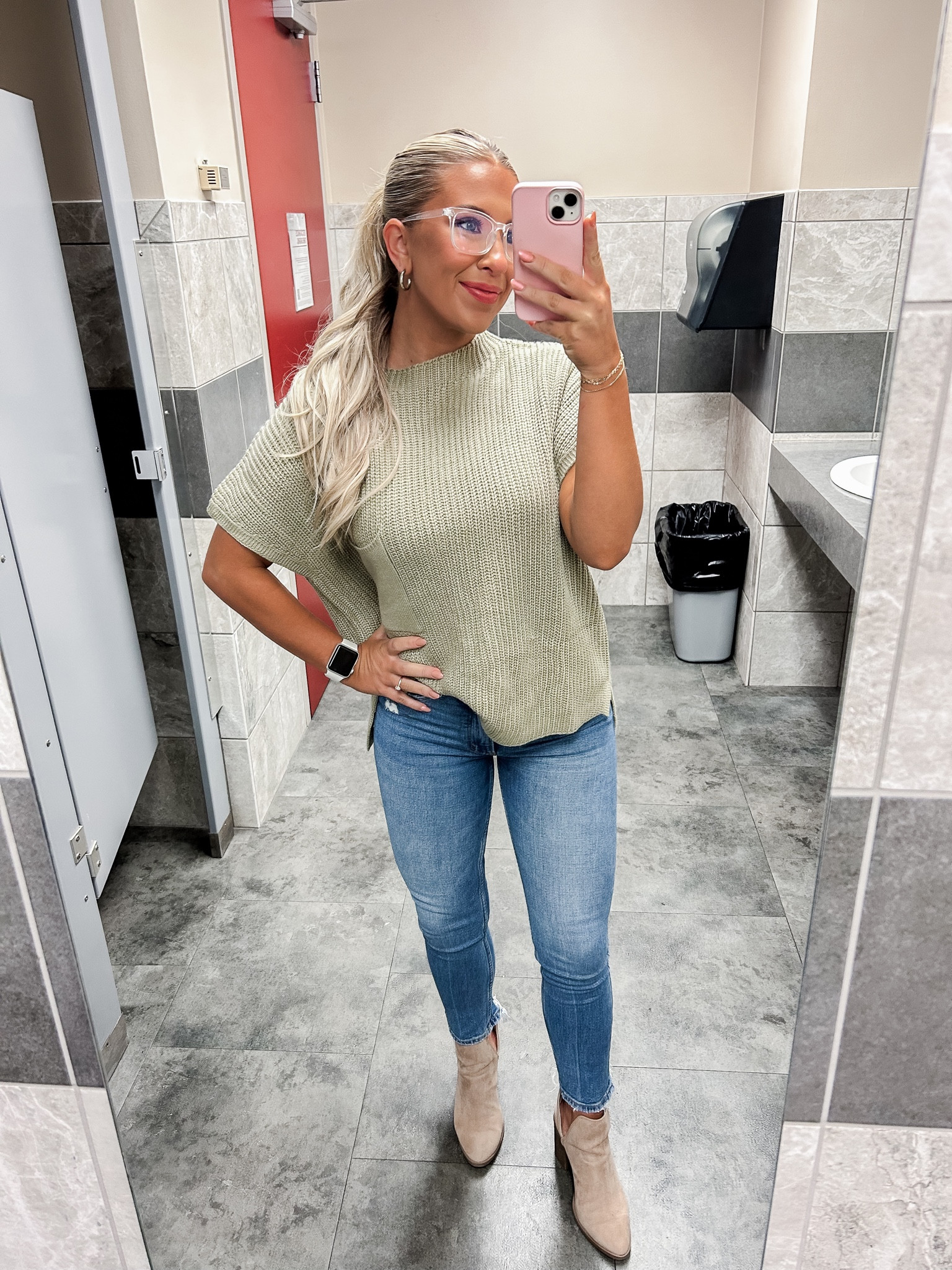 Happy Thursday!!

#LTKSale #LTKfindsunder100 #LTKworkwear