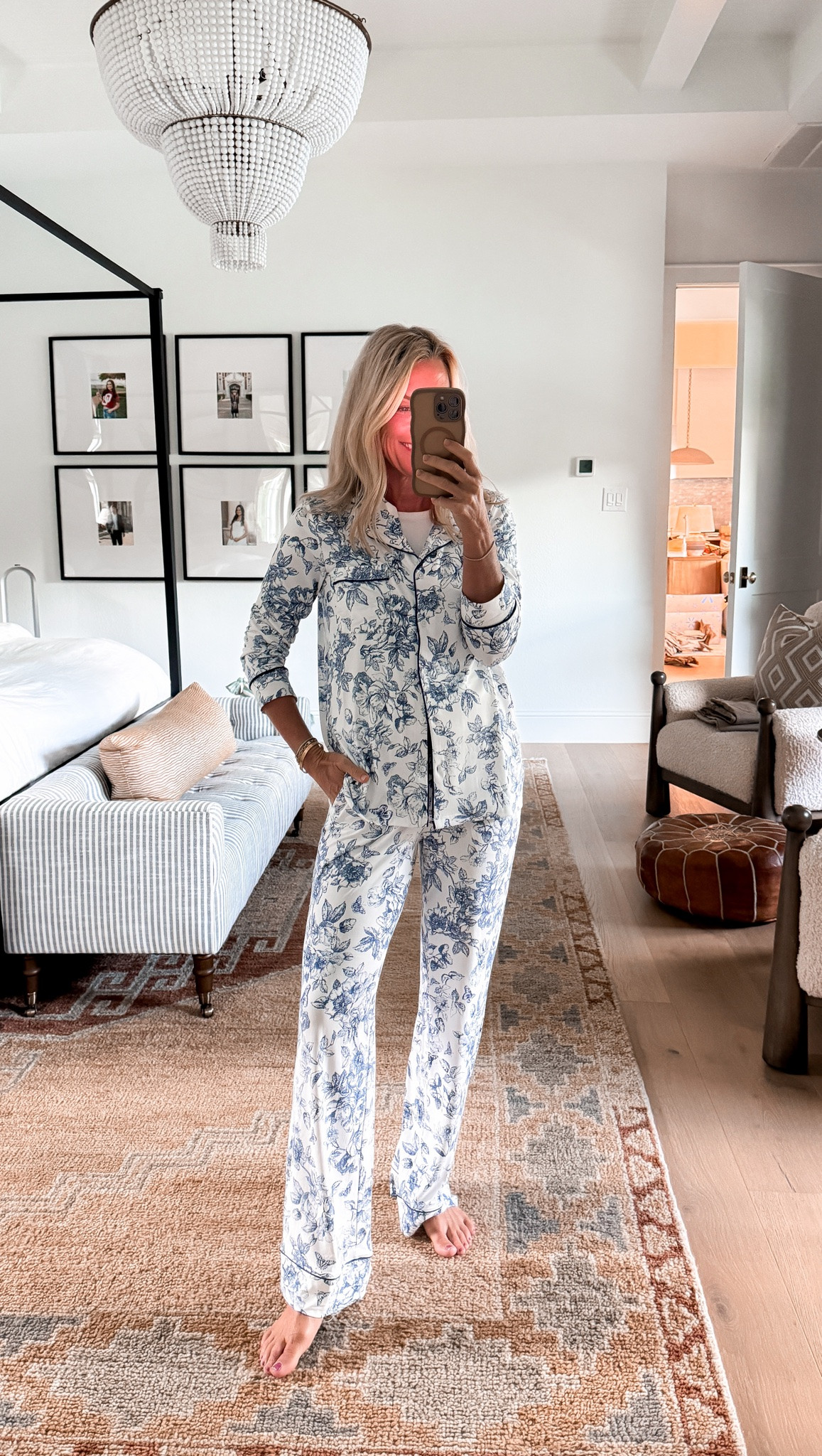 Love the print on this set!

Size: xs

#LTKSeasonal #LTKOver40 #LTKmorningroutine