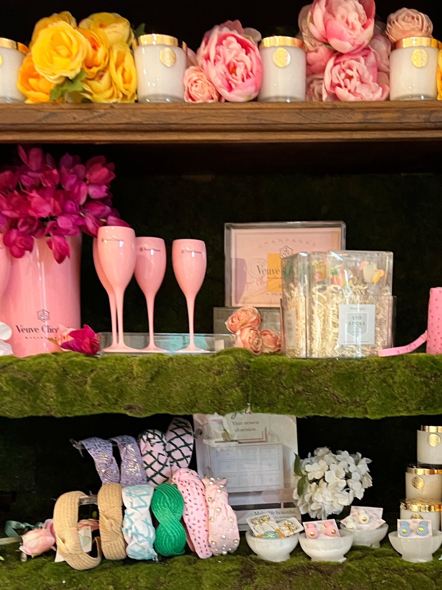 Mother’s Day style inspiration with gift ideas for mom 💕

#LTKGiftGuide