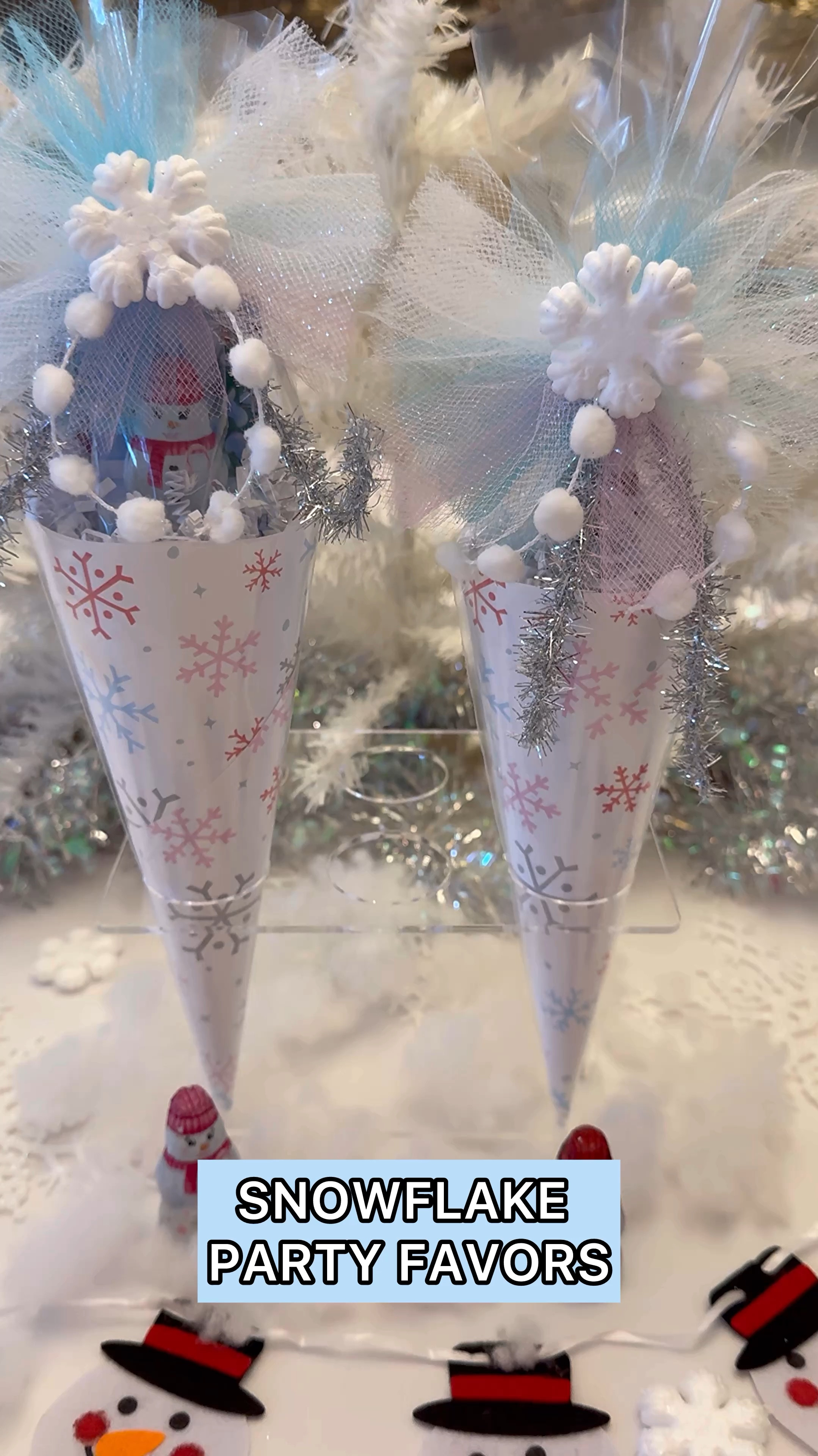 SNOWFLAKE GIFT CONES!❄️☃️❄️

#LTKParties #LTKHoliday