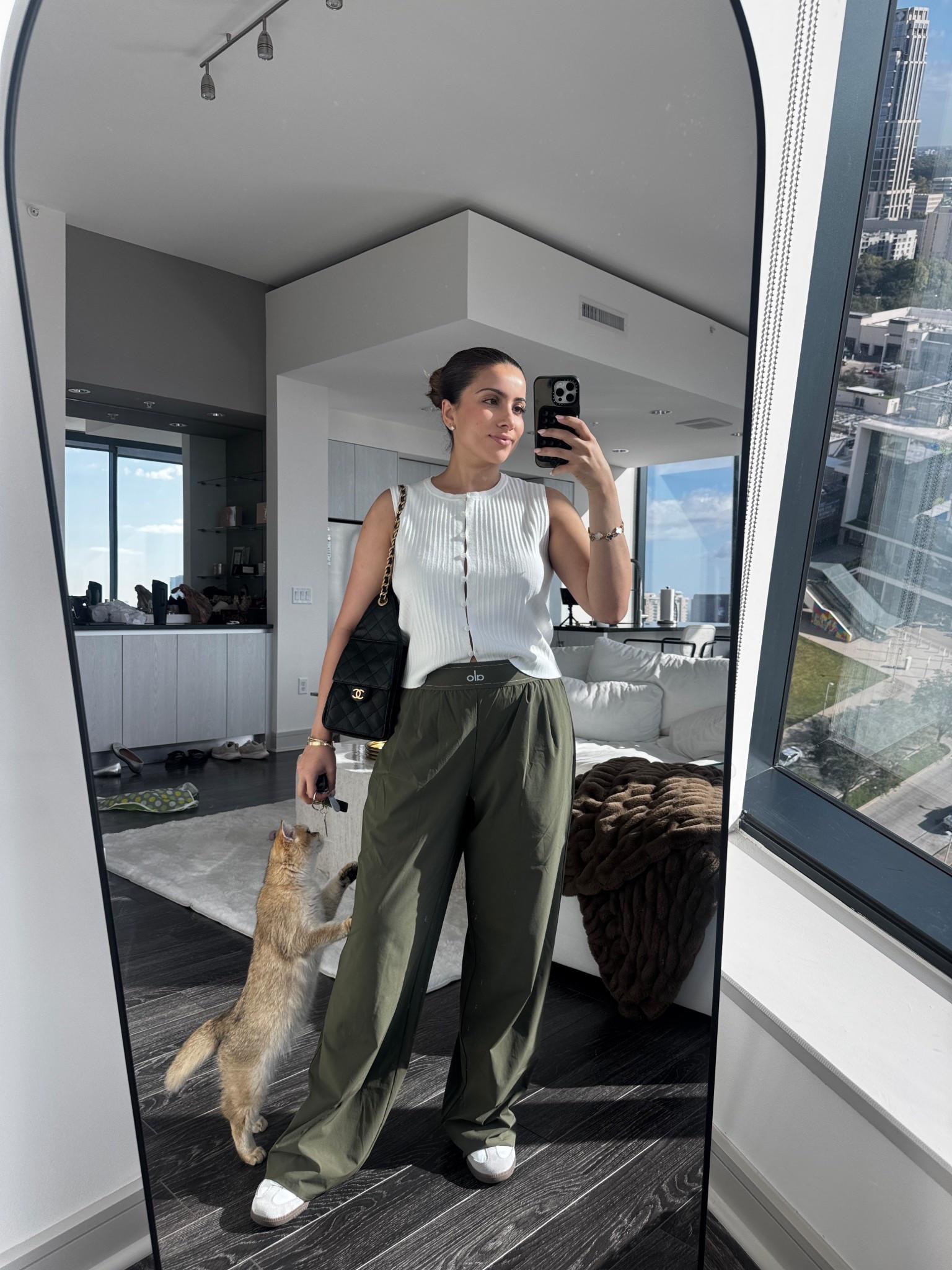 Size M in pants! Also linked some of my other alo faves 